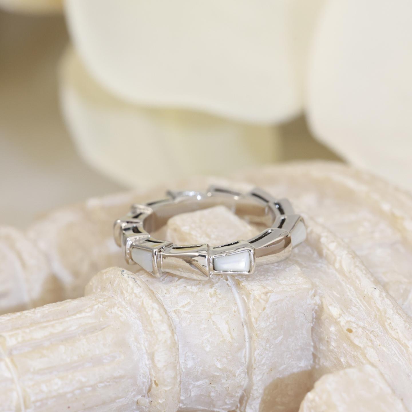 Bvlgari Ring - EUR FASHION