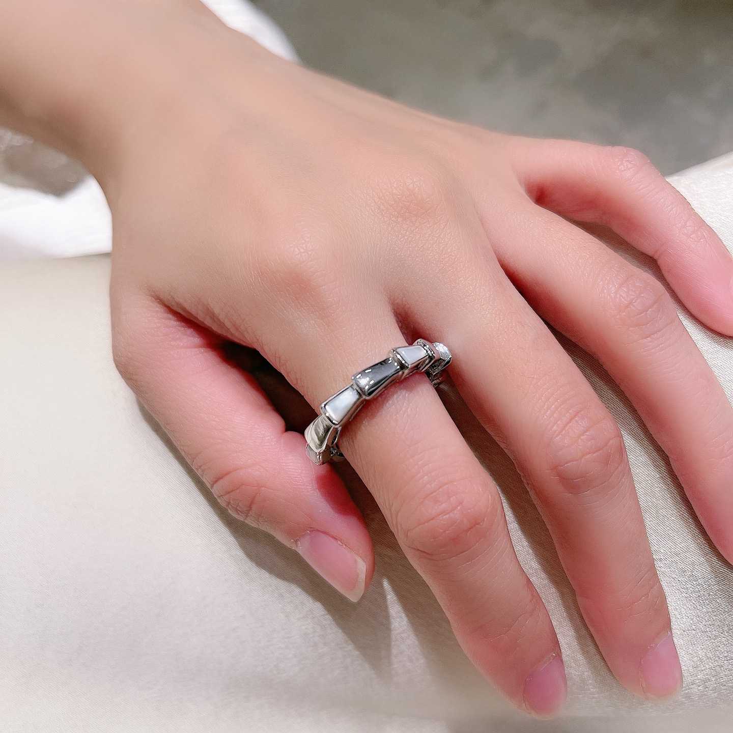Bvlgari Ring - EUR FASHION