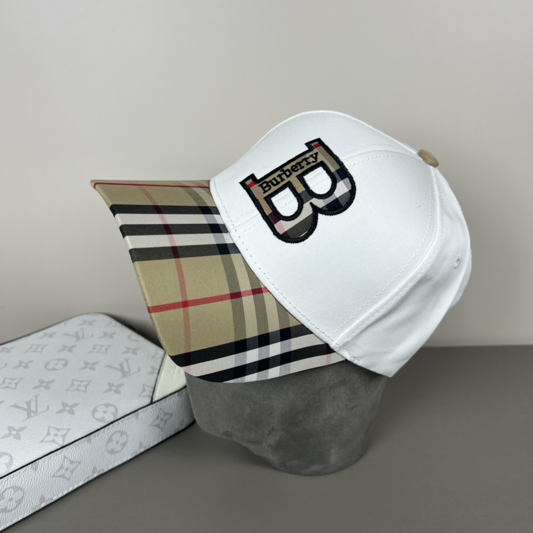 Burberry Baseball Cap - EUR FASHION