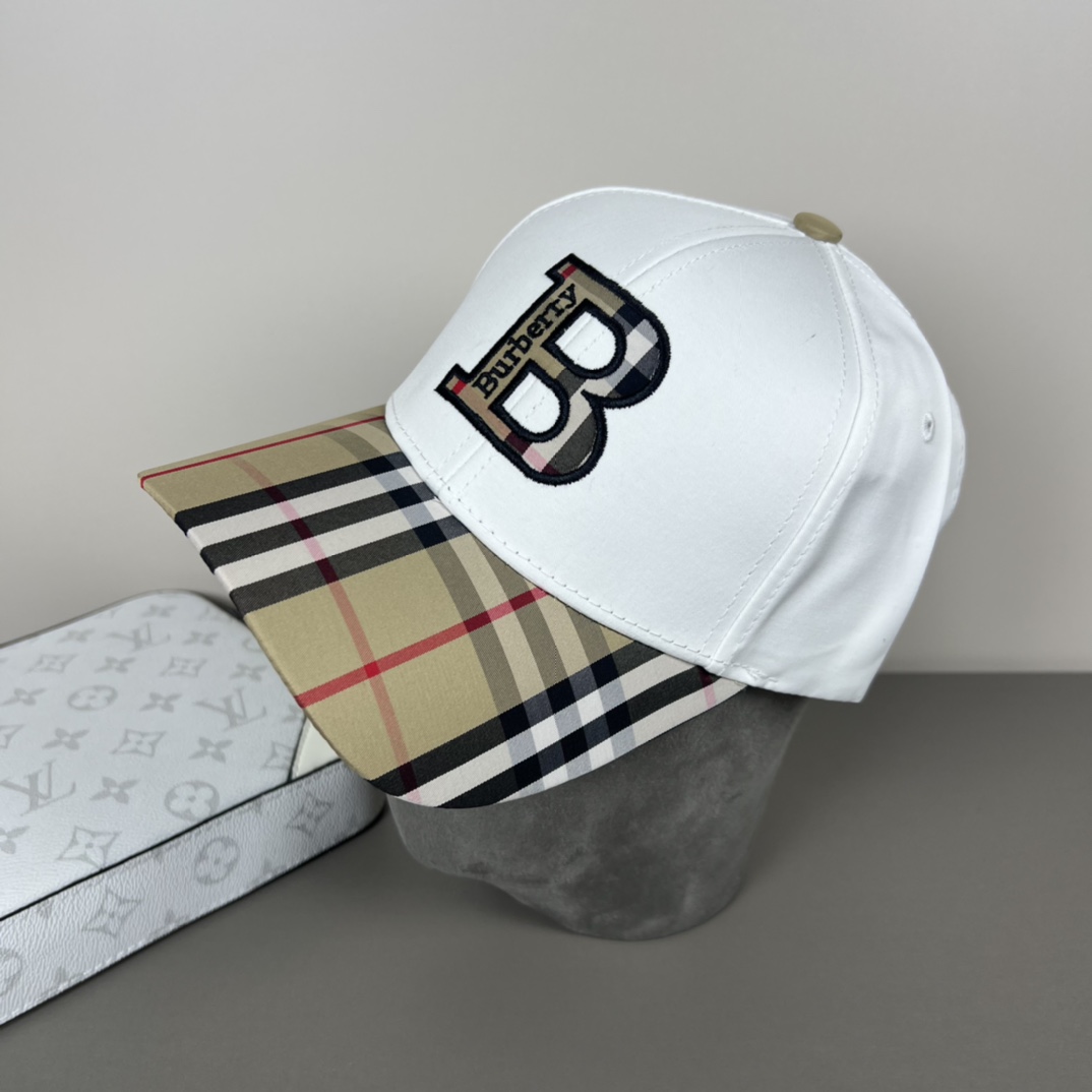Burberry Baseball Cap - EUR FASHION