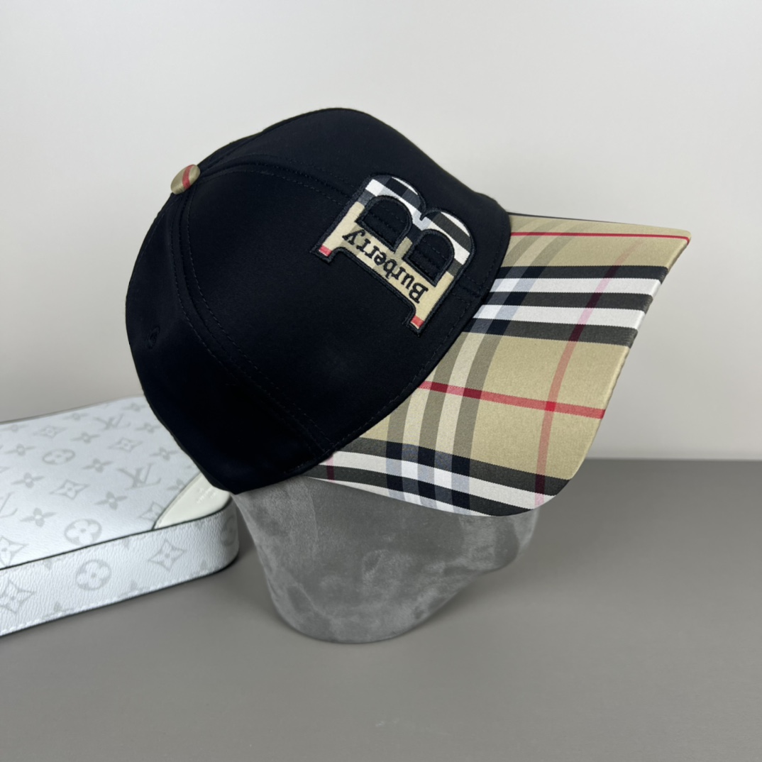 Burberry Baseball Cap - EUR FASHION