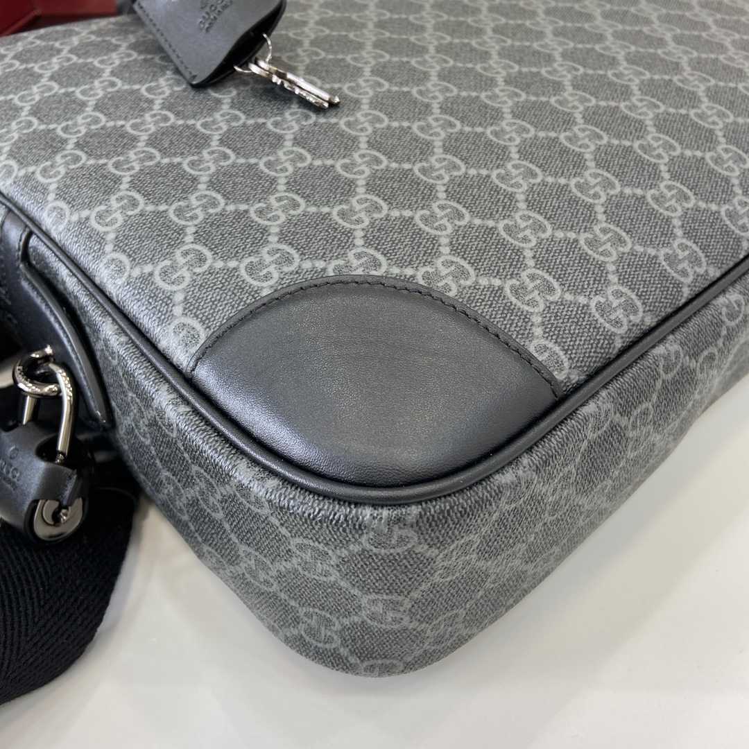 Gucci GG Emblem Medium Briefcase - EUR FASHION