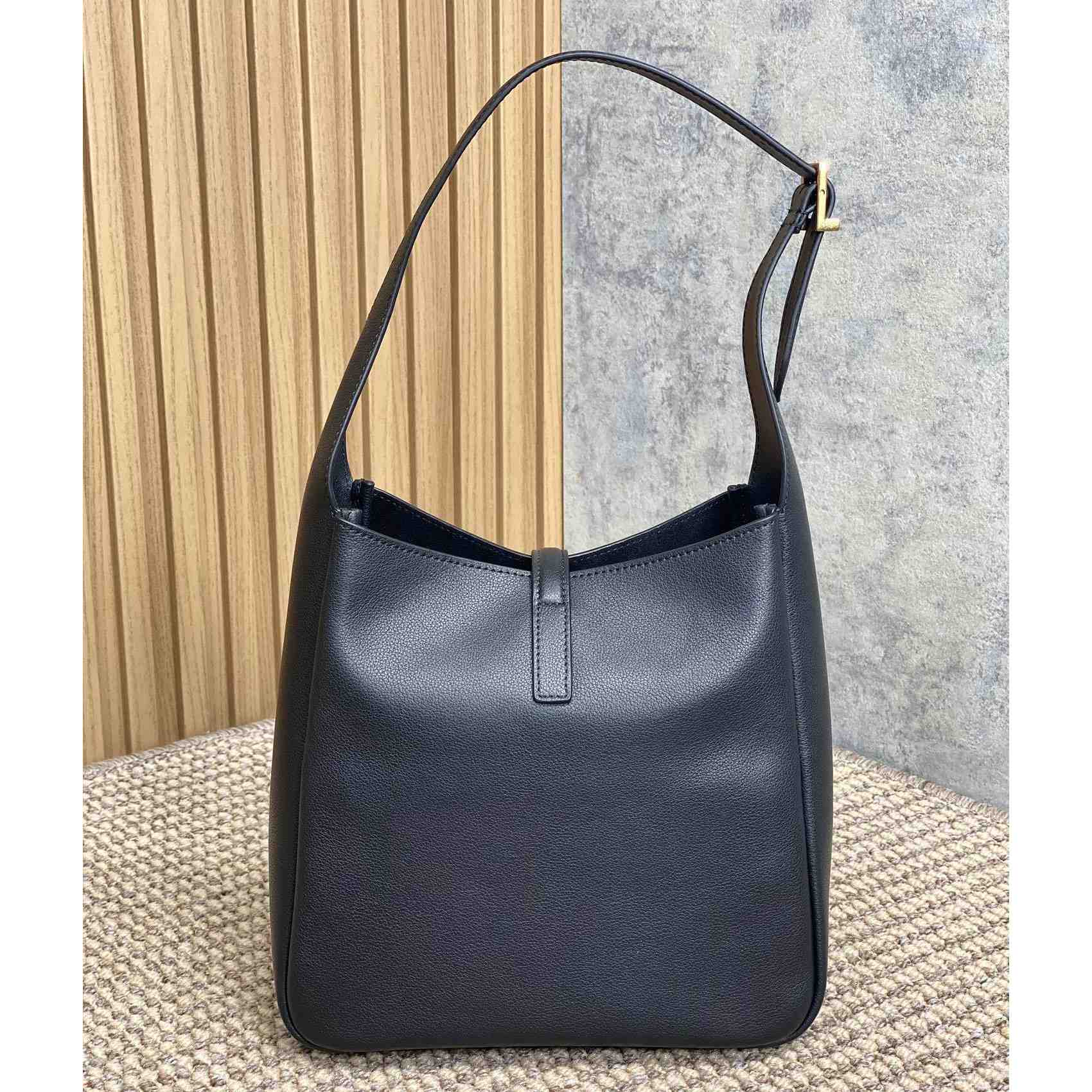 Saint Laurent LE 5 À 7 Supple Small In Grained Leather - EUR FASHION