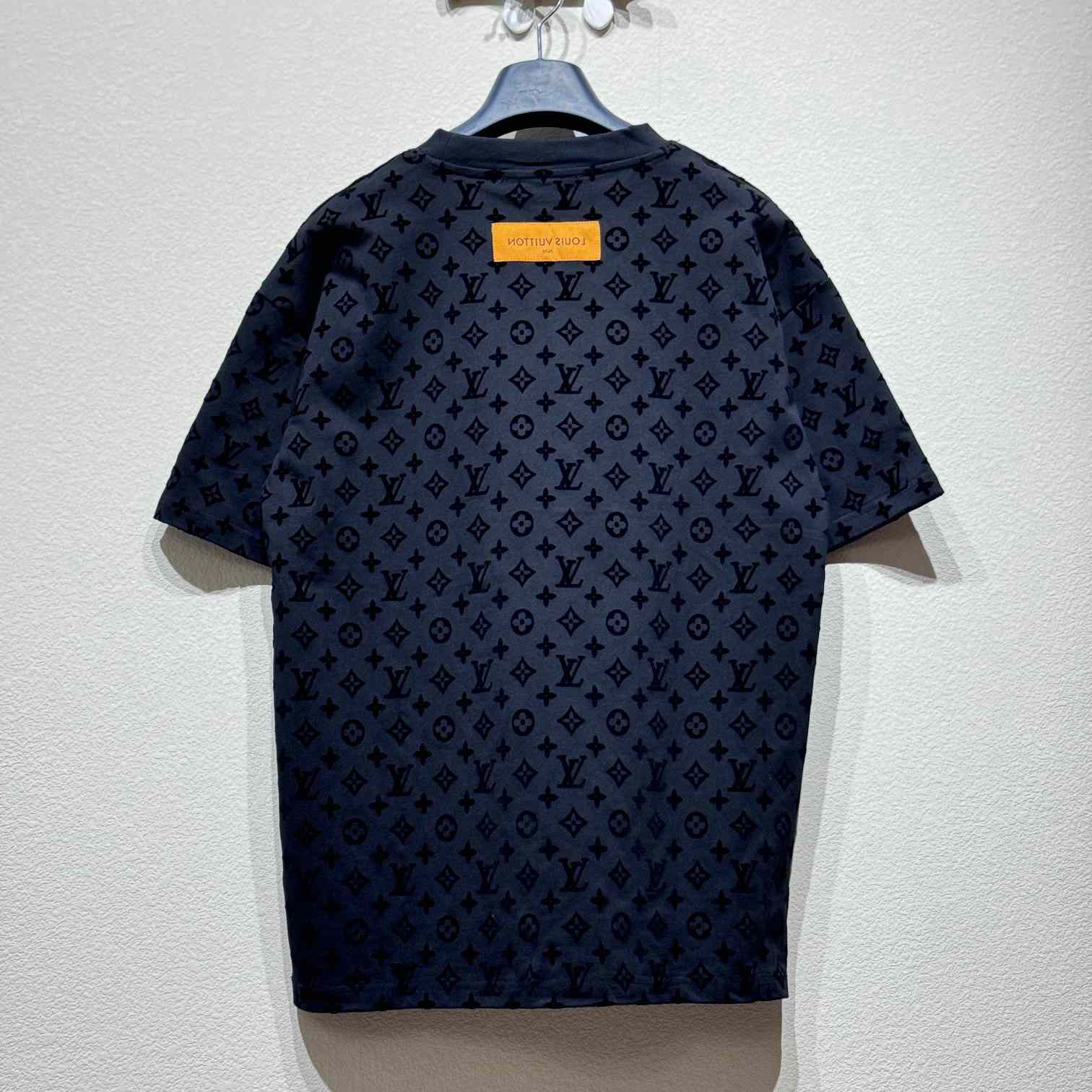 Louis Vuitton Monogram T-Shirt - EUR FASHION