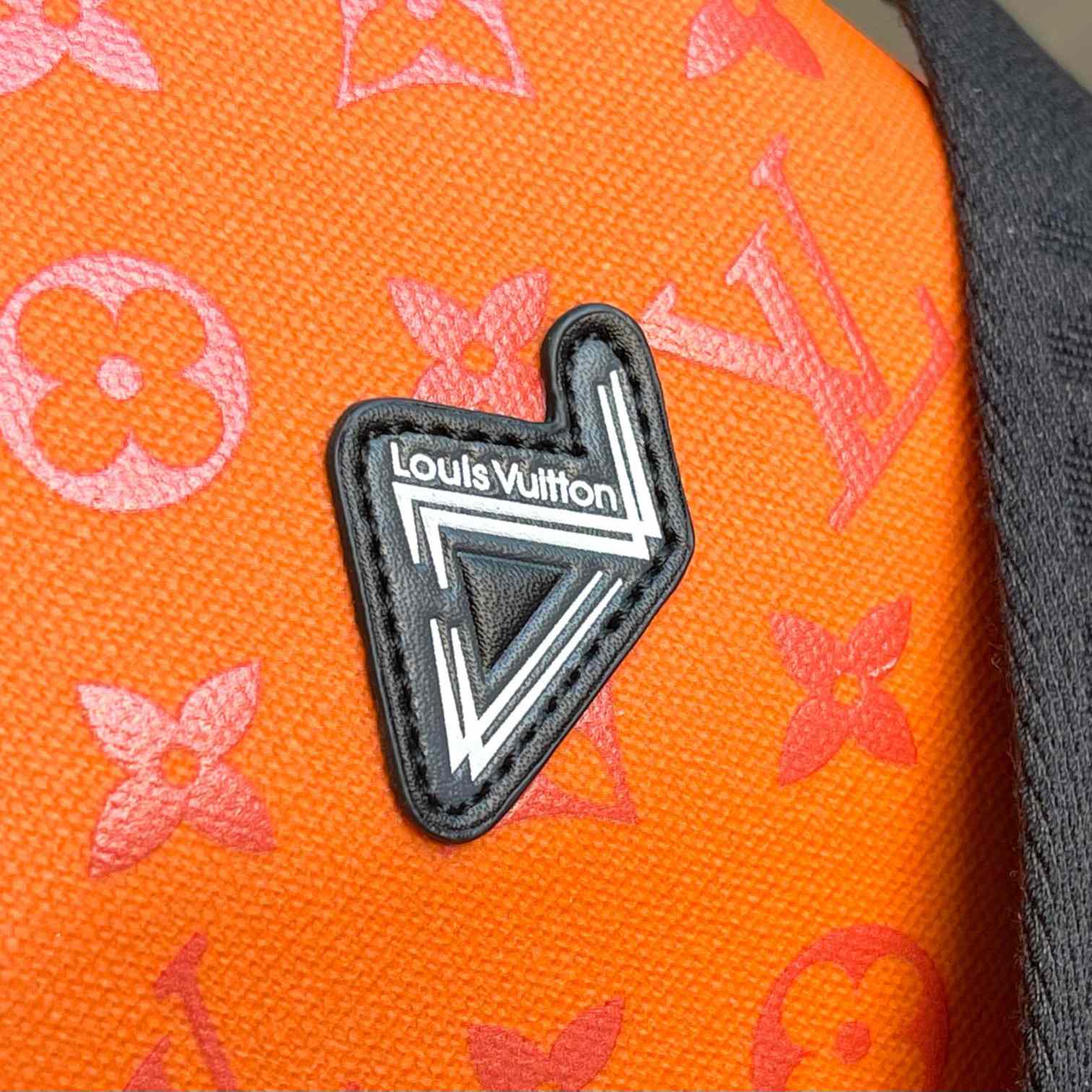 Louis Vuitton Keepall Sport  M12724 - EUR FASHION