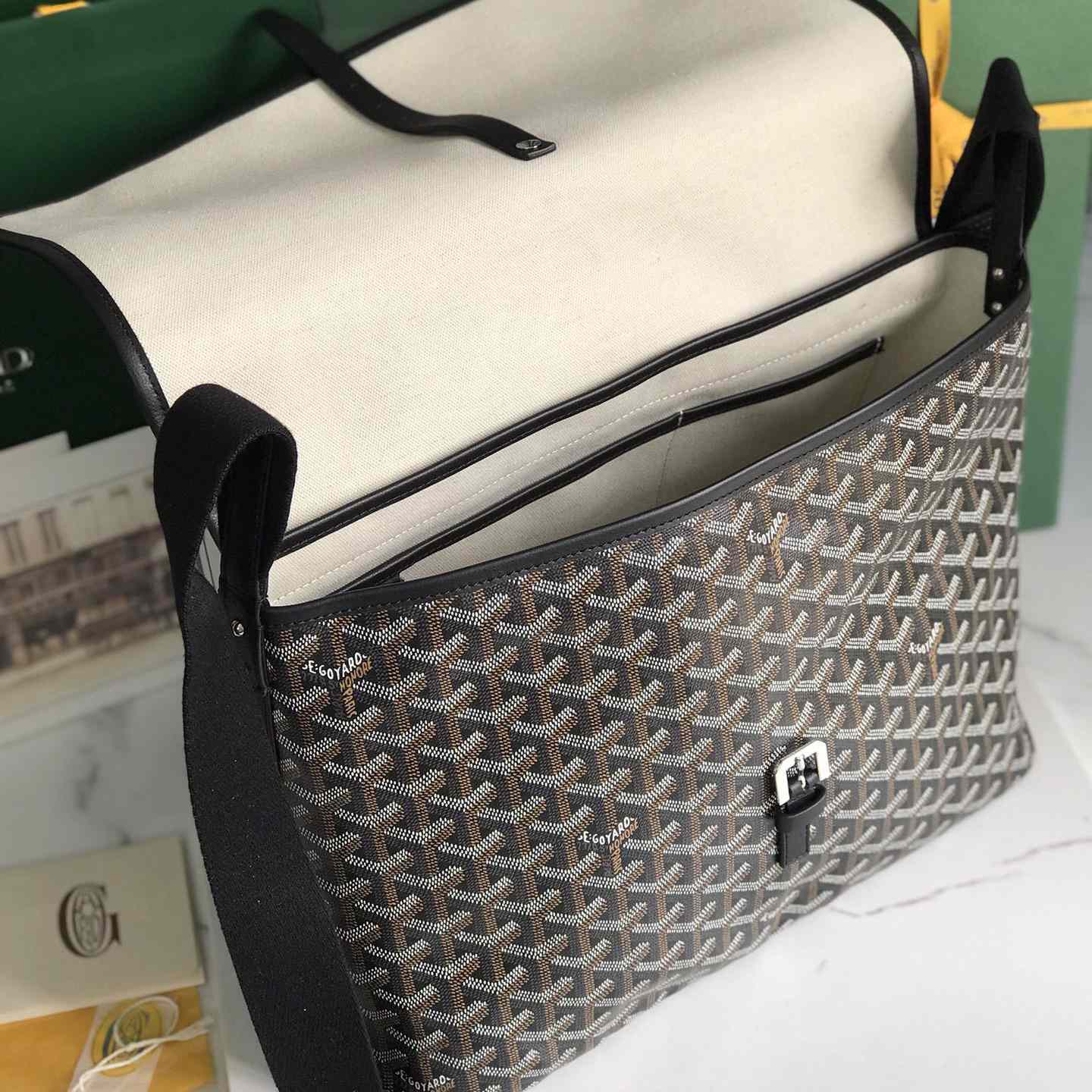 Goyard Capetien MM Messenger Bag   - EUR FASHION