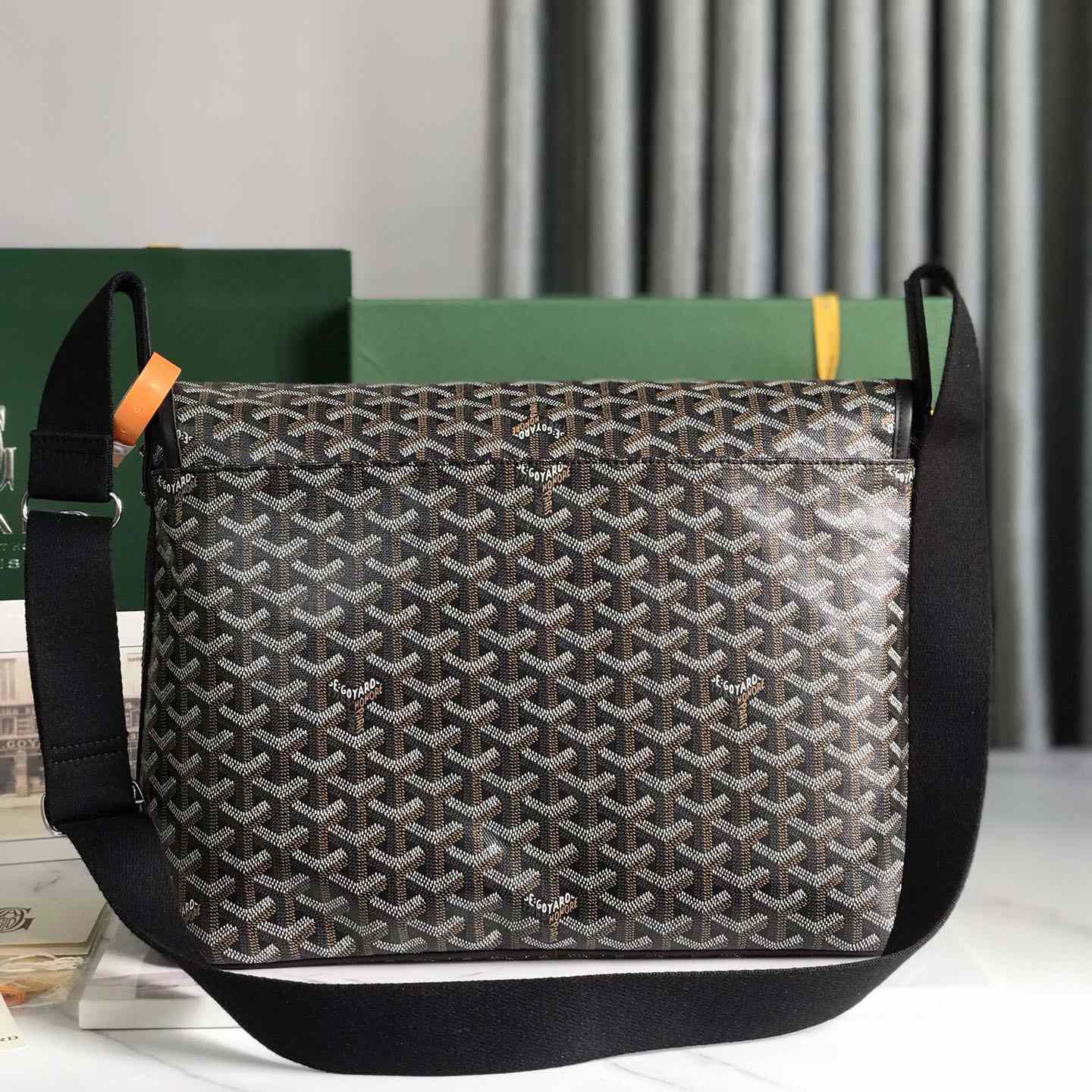 Goyard Capetien MM Messenger Bag   - EUR FASHION