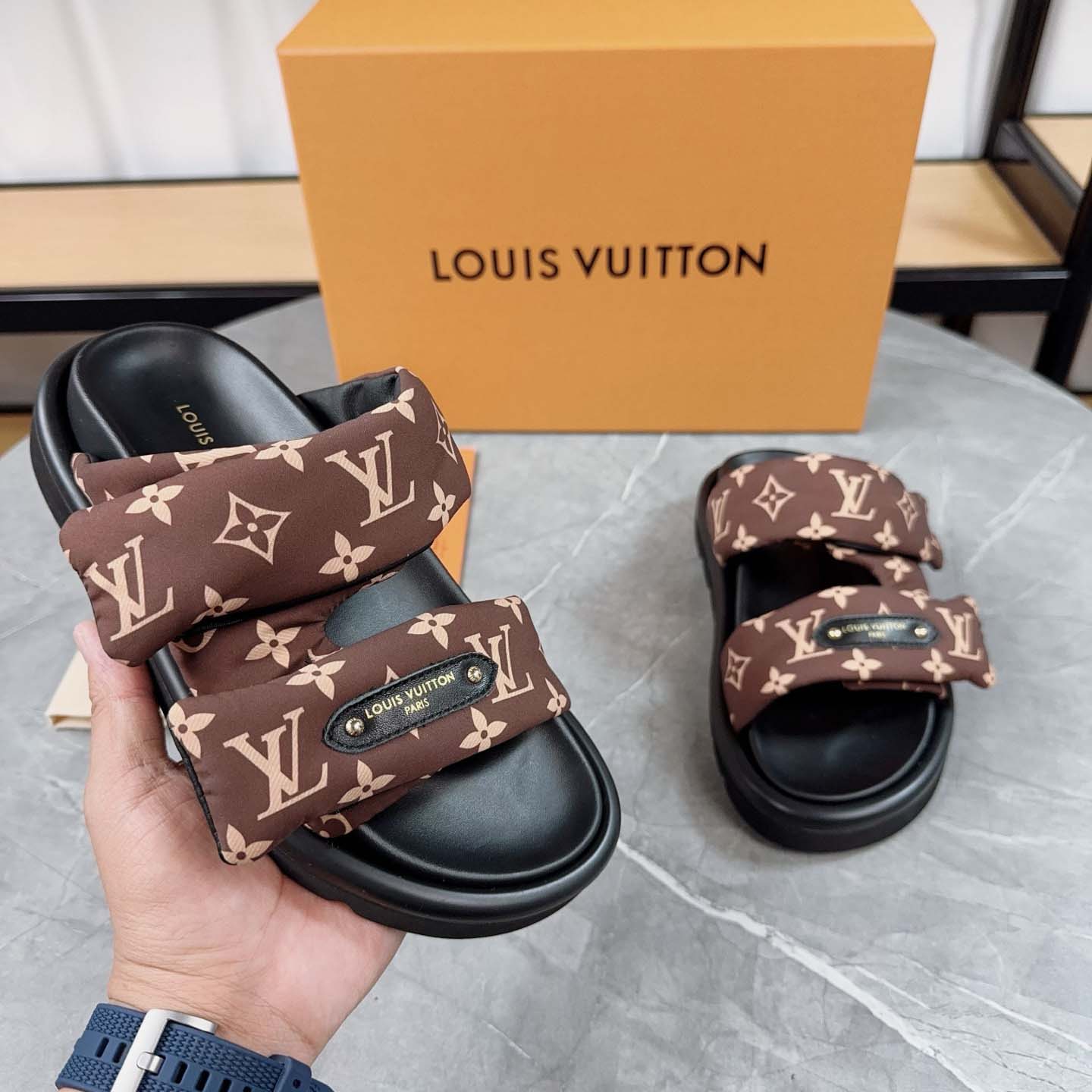 Louis Vuitton Pool Pillow Flat Comfort Mule - EUR FASHION