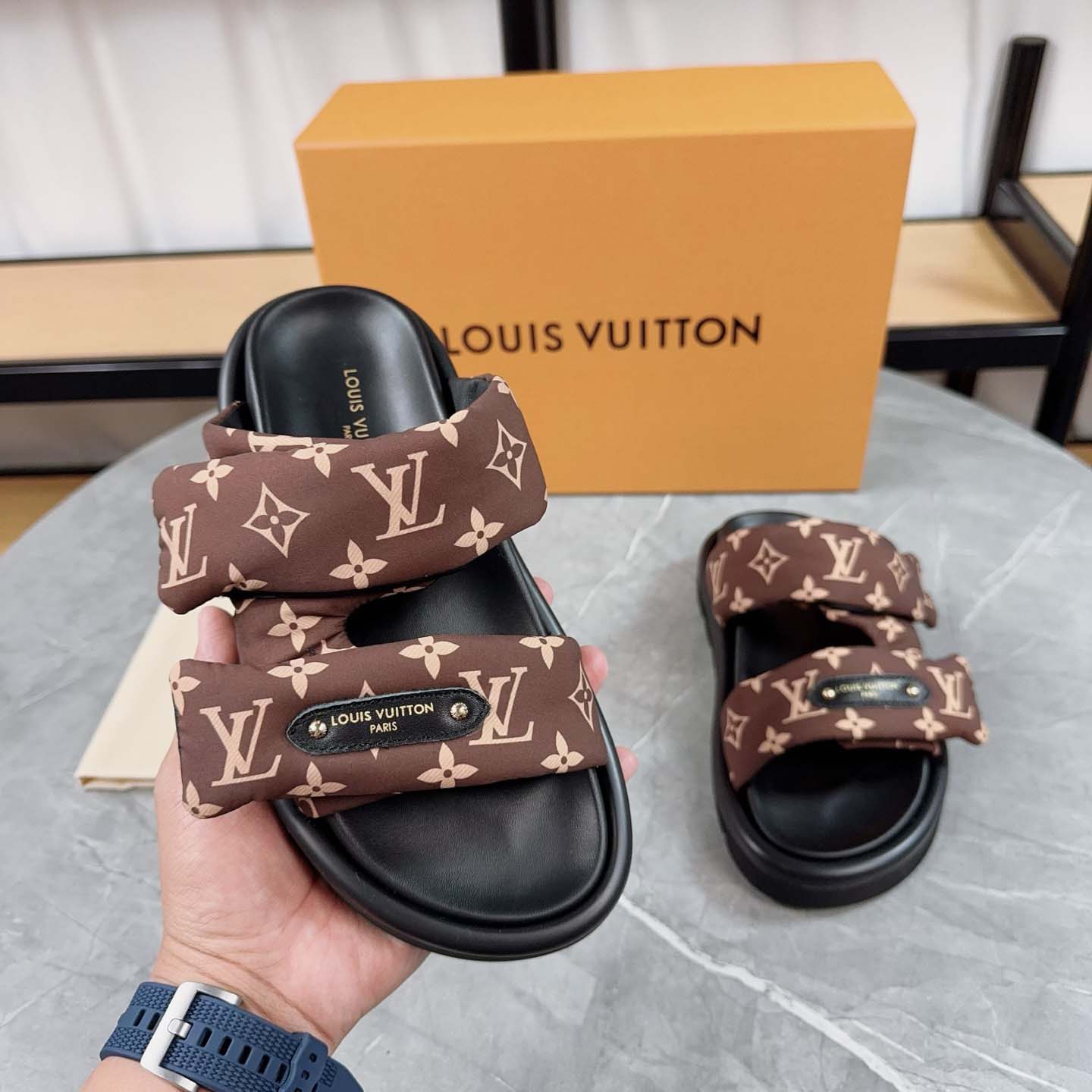 Louis Vuitton Pool Pillow Flat Comfort Mule - EUR FASHION