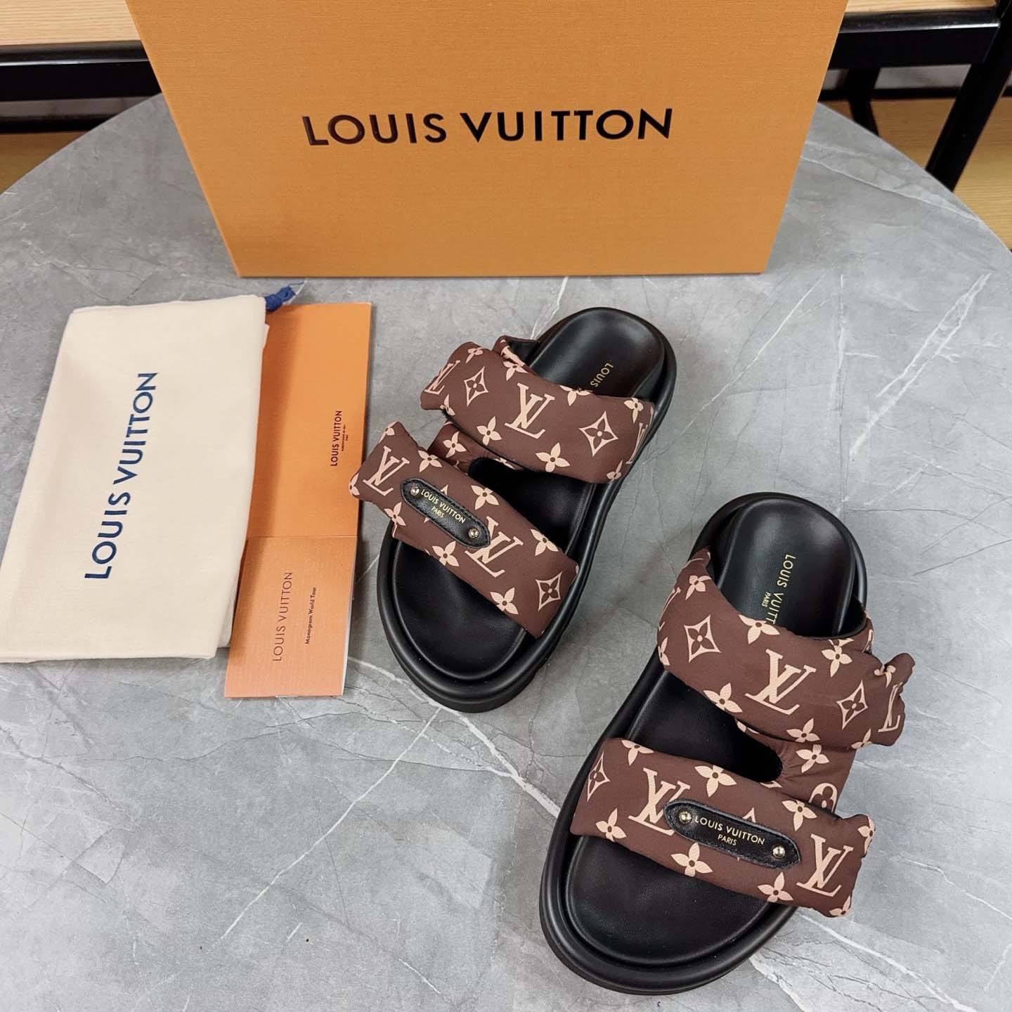 Louis Vuitton Pool Pillow Flat Comfort Mule - EUR FASHION