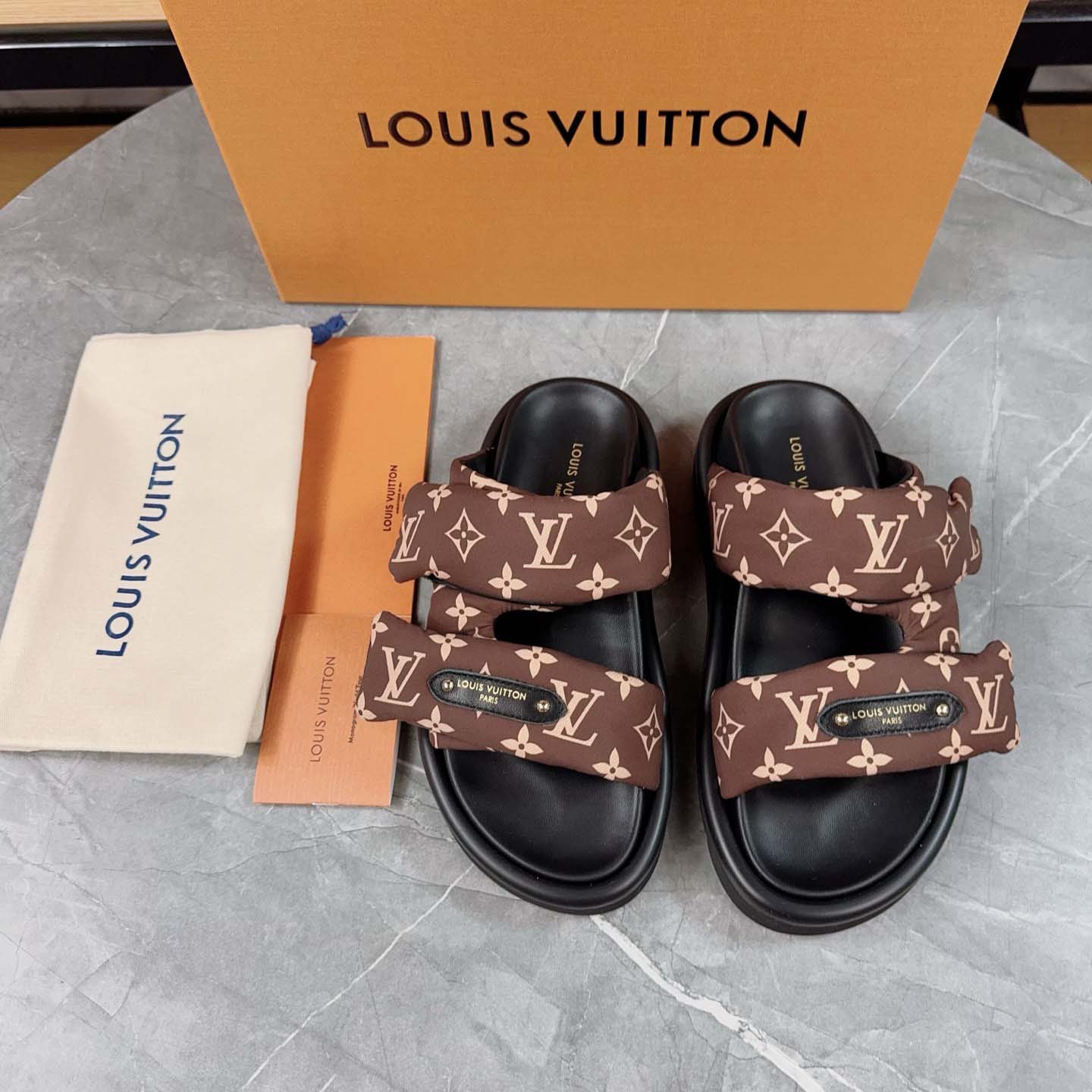 Louis Vuitton Pool Pillow Flat Comfort Mule - EUR FASHION