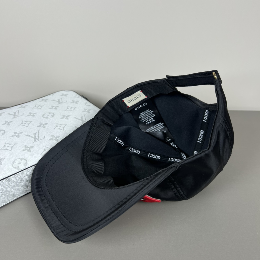 Gucci Baseball Cap - EUR FASHION