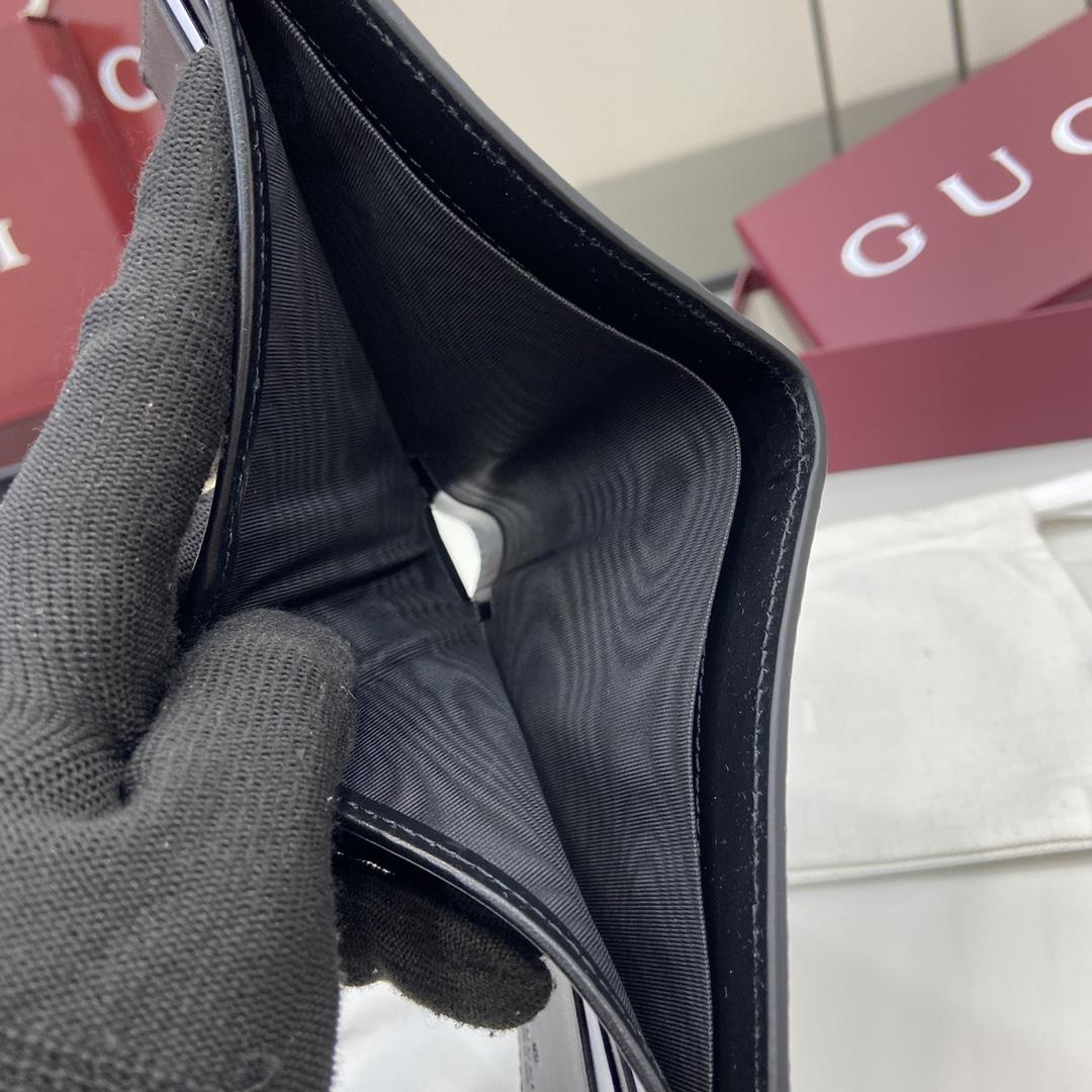 Gucci Maxi GG Bi-fold Wallet - EUR FASHION