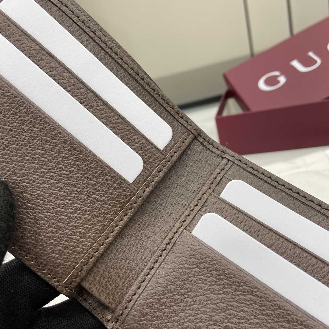 Gucci Bi-fold GG Printed Wallet - EUR FASHION