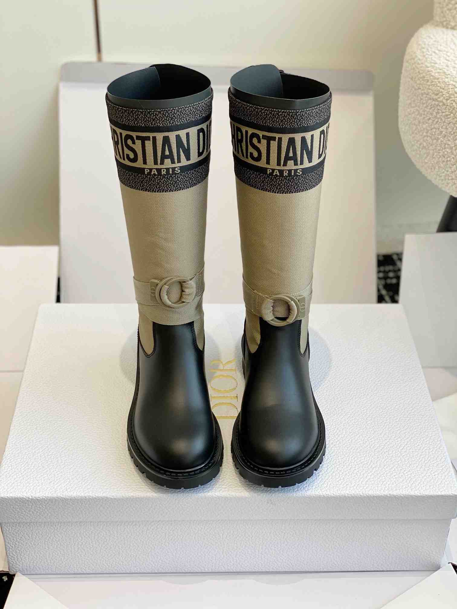 Dior D-Major Ankle Boot   - EUR FASHION