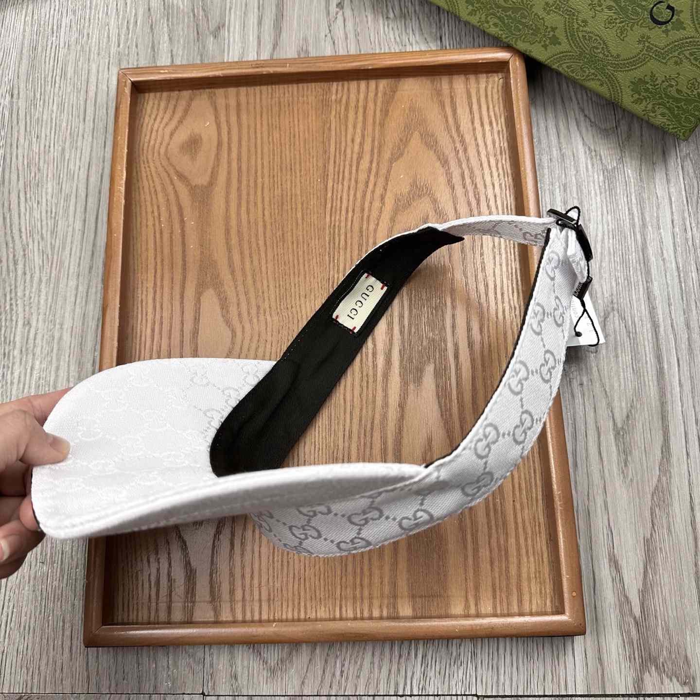 Gucci Original GG Canvas Visor With Web - EUR FASHION