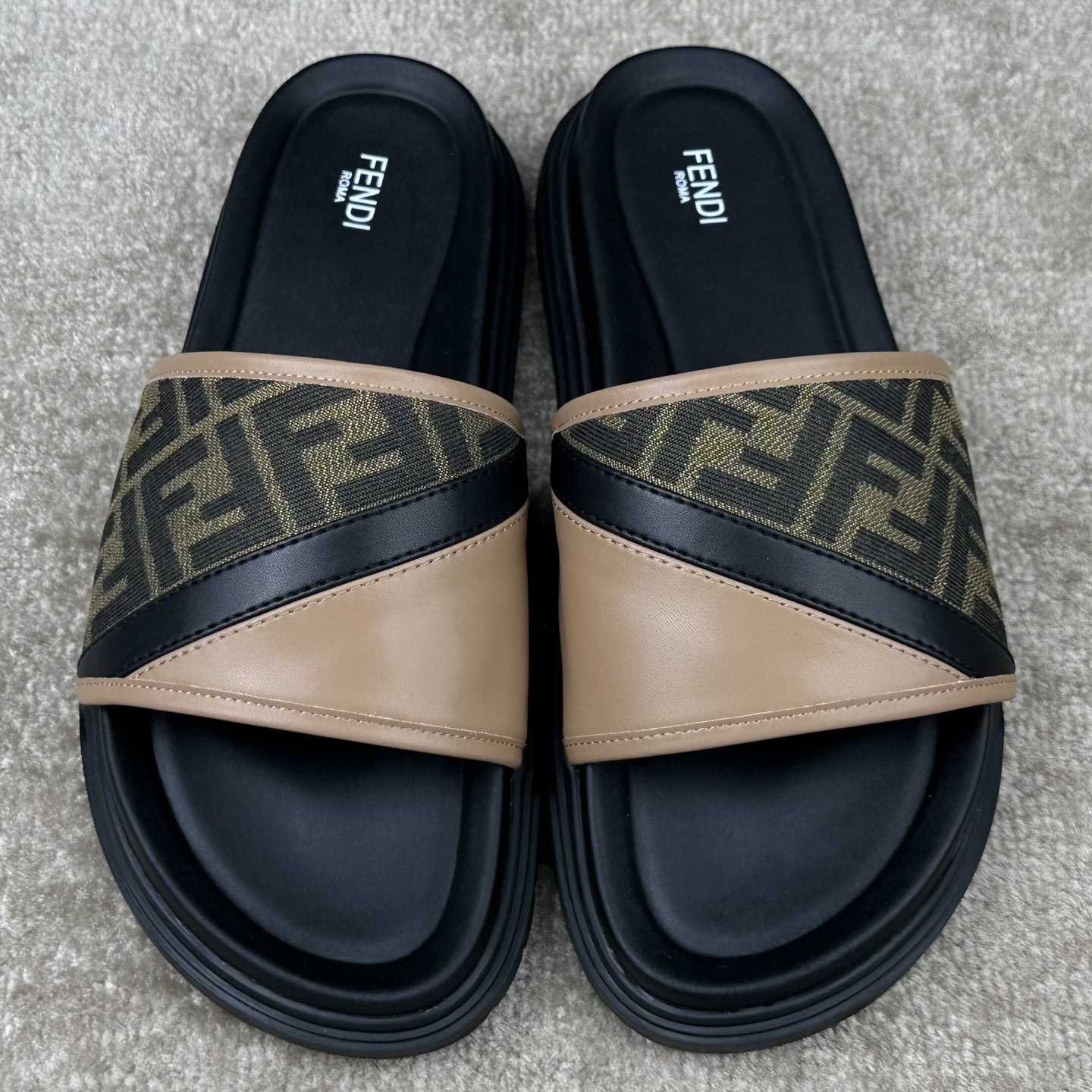 Fendi Diagonal Slides  - EUR FASHION