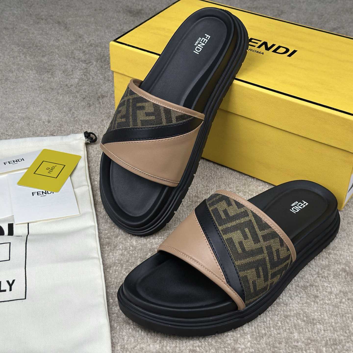 Fendi Diagonal Slides  - EUR FASHION