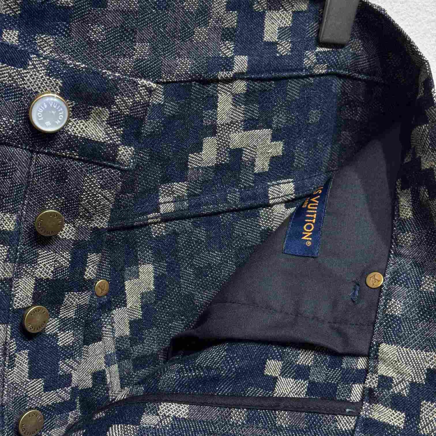 Louis Vuitton Graphic Denim Skate Pants   - EUR FASHION