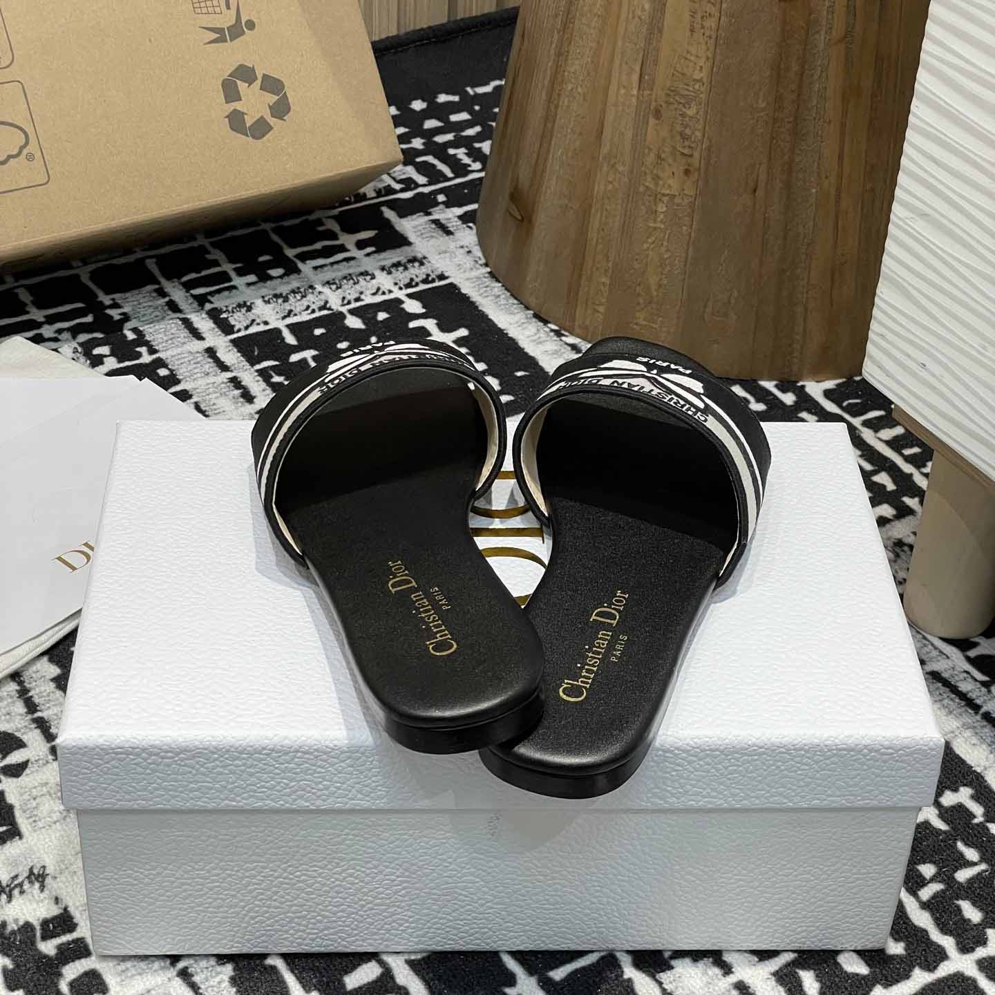 Dior Dway Slide  - EUR FASHION