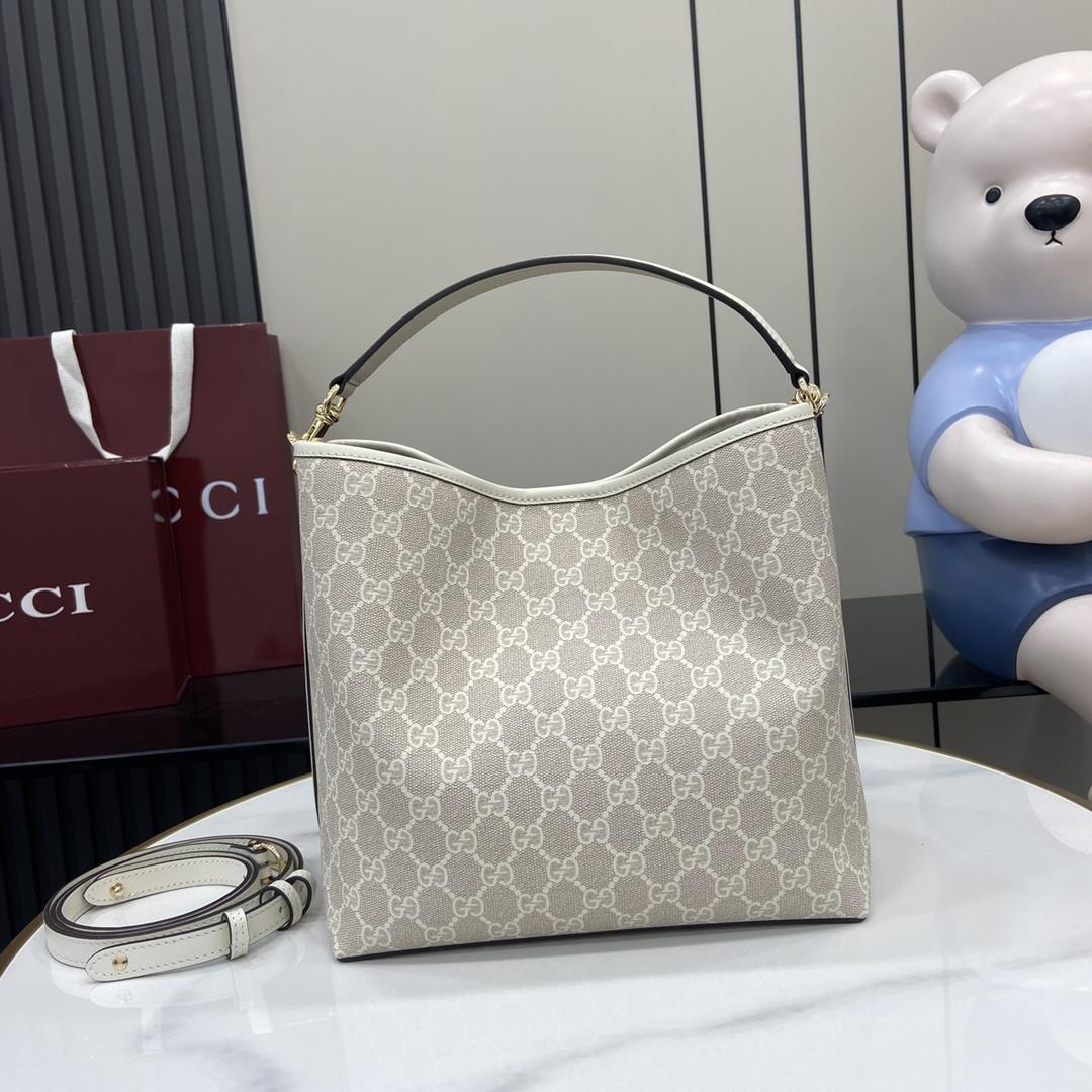 Gucci GG Emblem Small Shoulder Bag - EUR FASHION