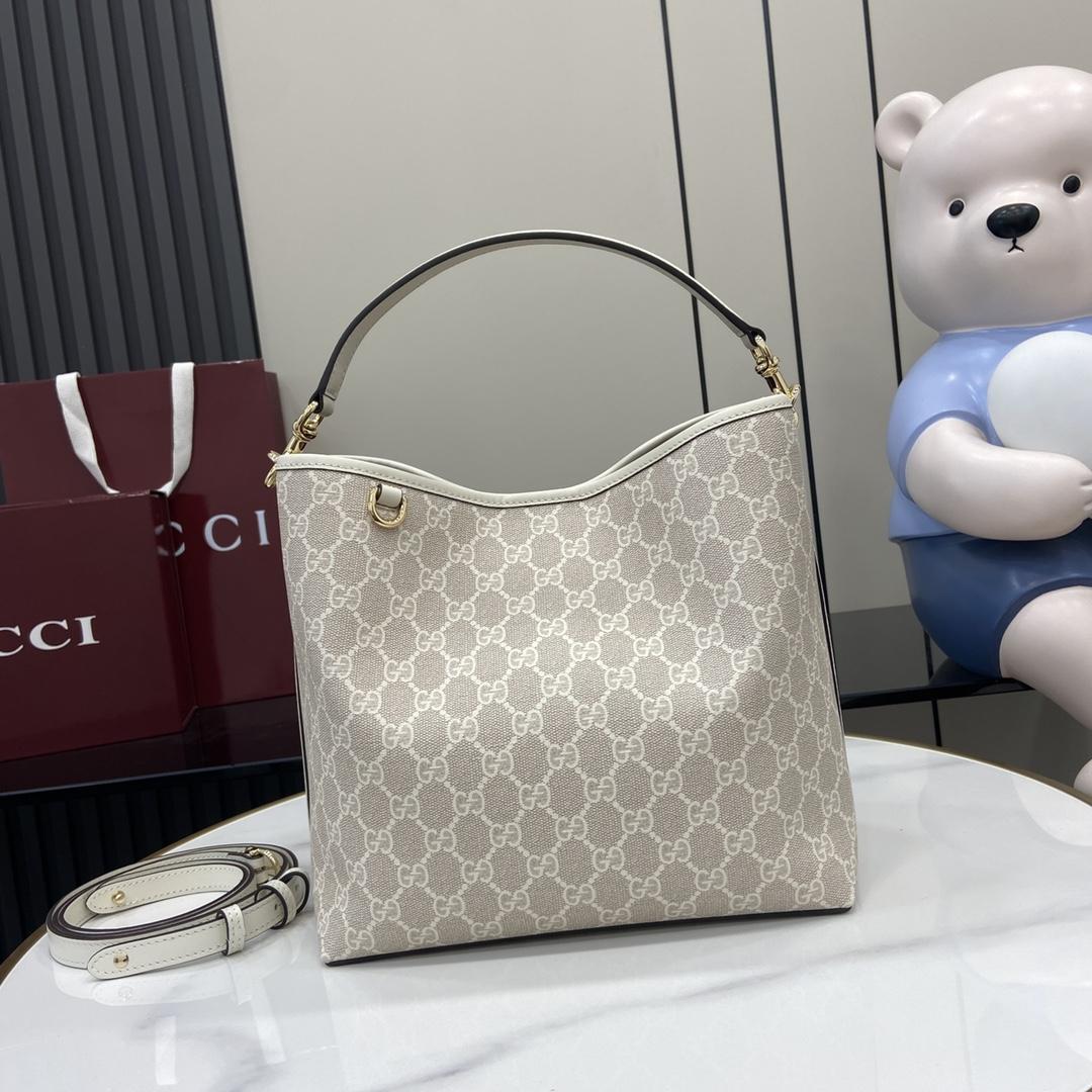 Gucci GG Emblem Small Shoulder Bag - EUR FASHION