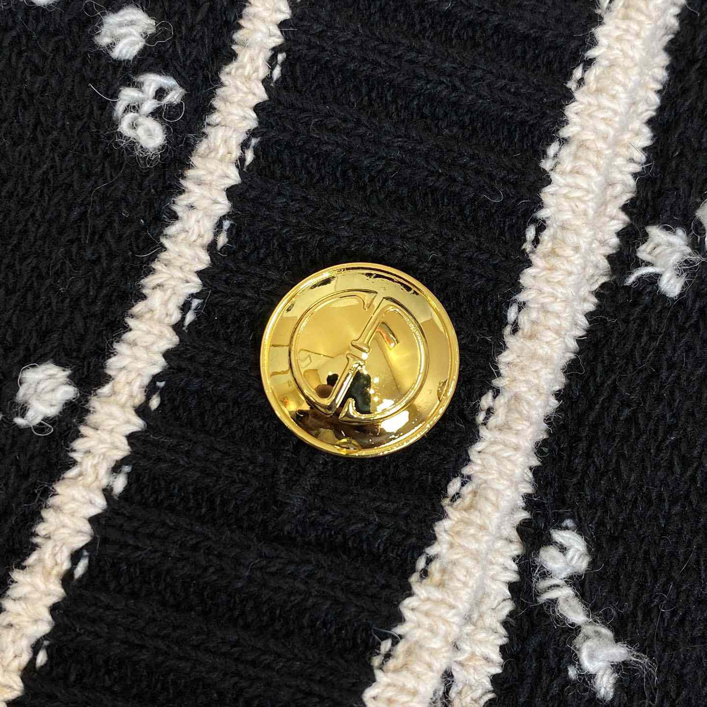 Gucci GG Wool Bouclé Jacquard Cardigan - EUR FASHION