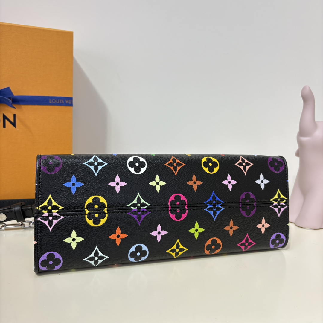 Louis Vuitton LV x TM OnTheGo East West Chain   M13260 - EUR FASHION