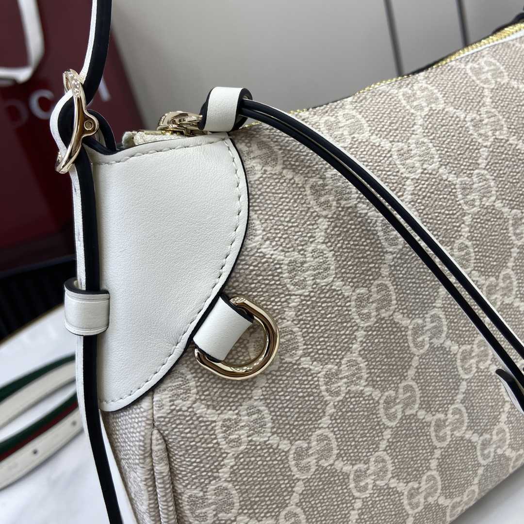 Gucci GG Emblem Small Shoulder Bag - EUR FASHION
