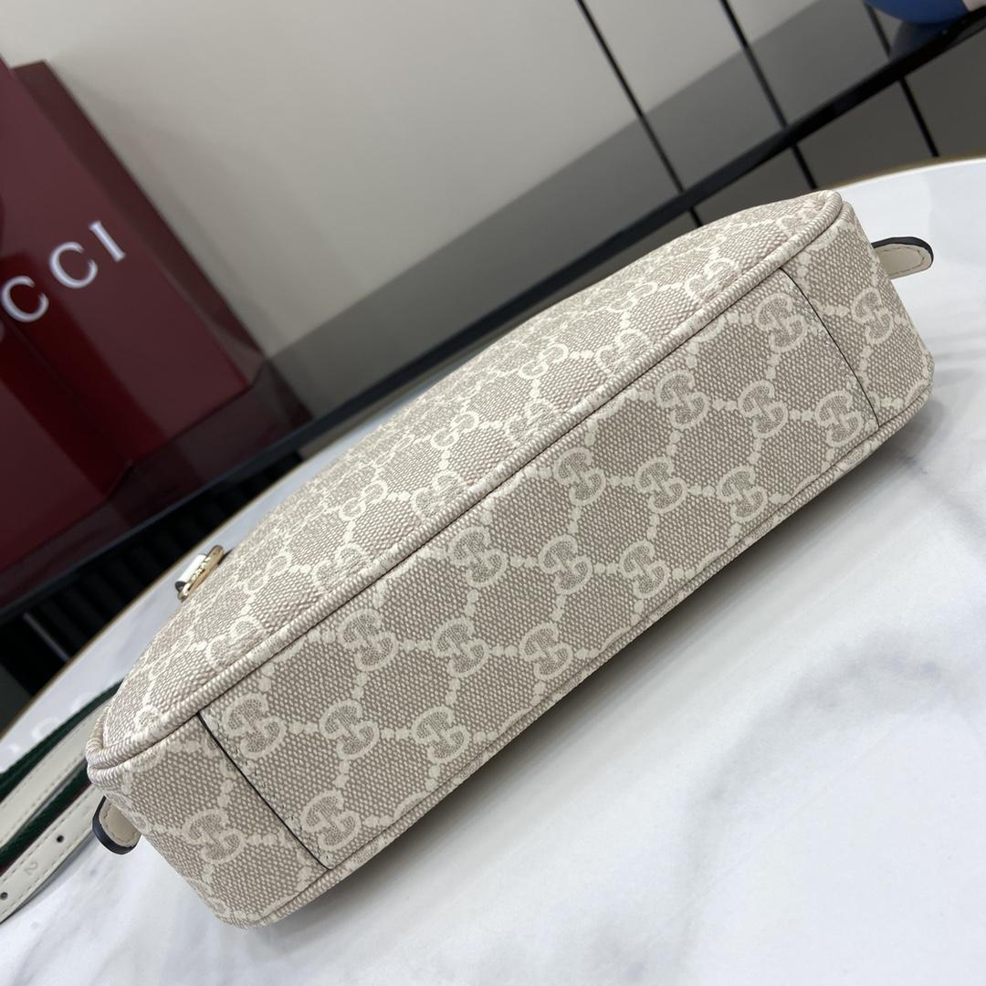 Gucci GG Emblem Small Shoulder Bag - EUR FASHION