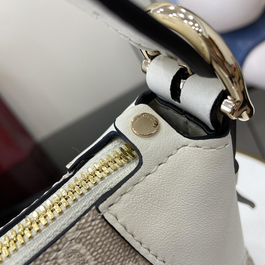 Gucci GG Emblem Small Shoulder Bag - EUR FASHION