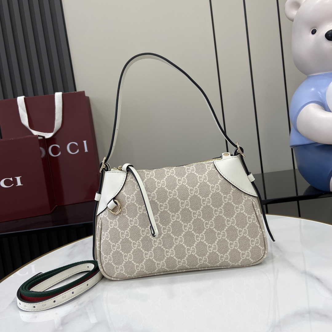 Gucci GG Emblem Small Shoulder Bag - EUR FASHION