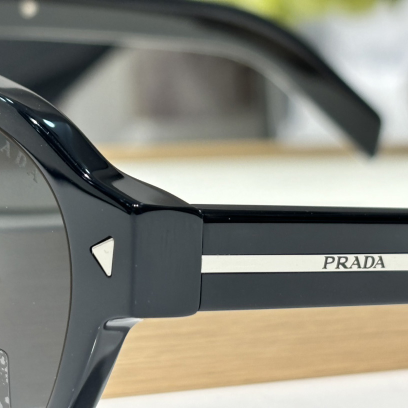 Prada Sunglasses With Iconic Metal Plaque   SPR A16SF - EUR FASHION