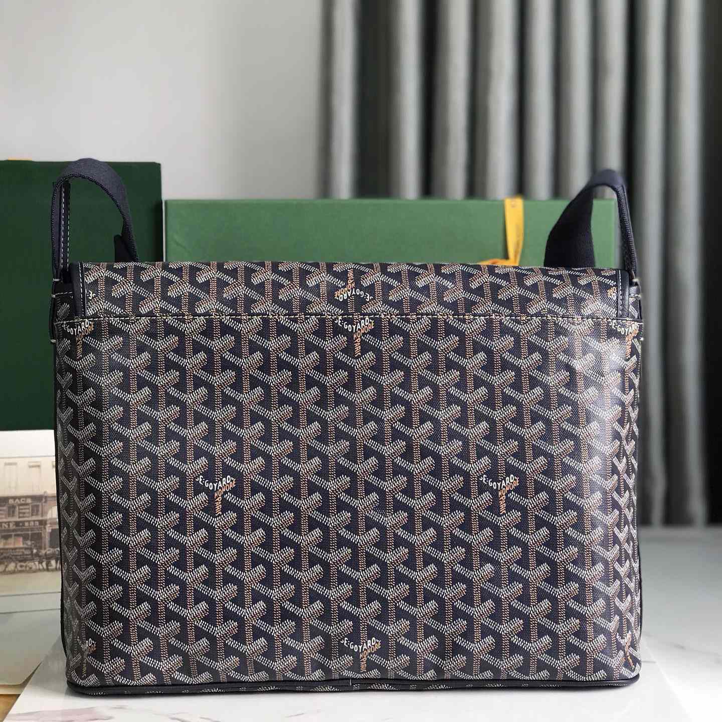 Goyard Capetien MM Messenger Bag   - EUR FASHION
