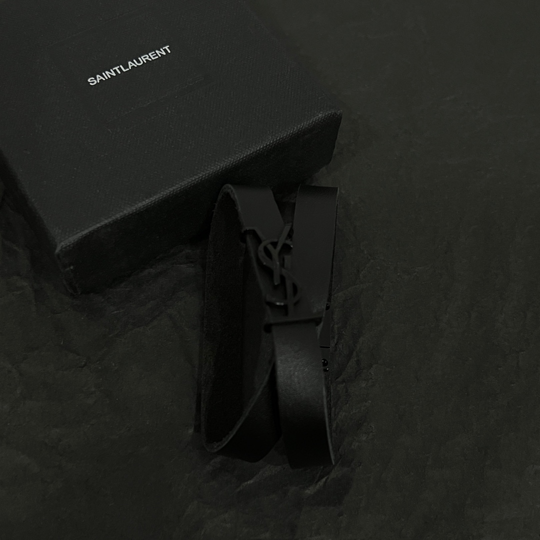 Saint Laurent Bracelet - EUR FASHION