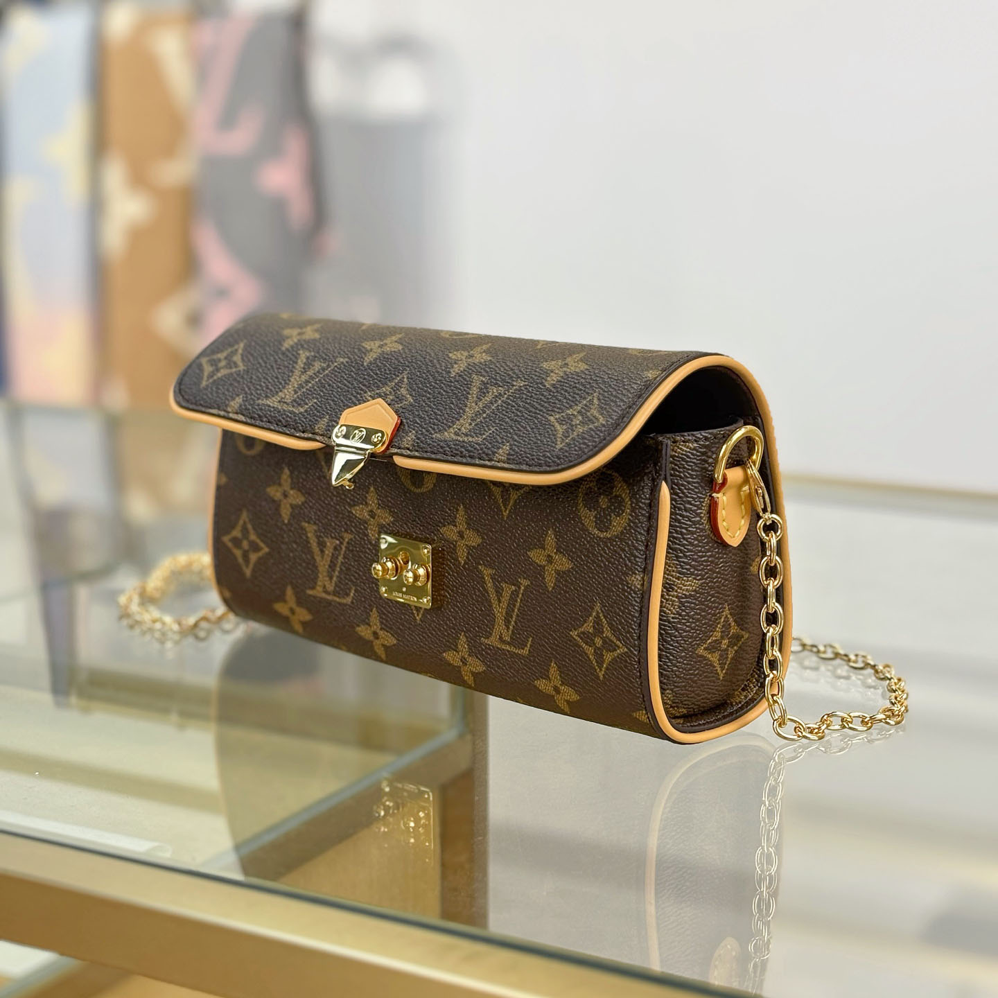  Louis Vuitton Pochette Camille   M13566 - EUR FASHION