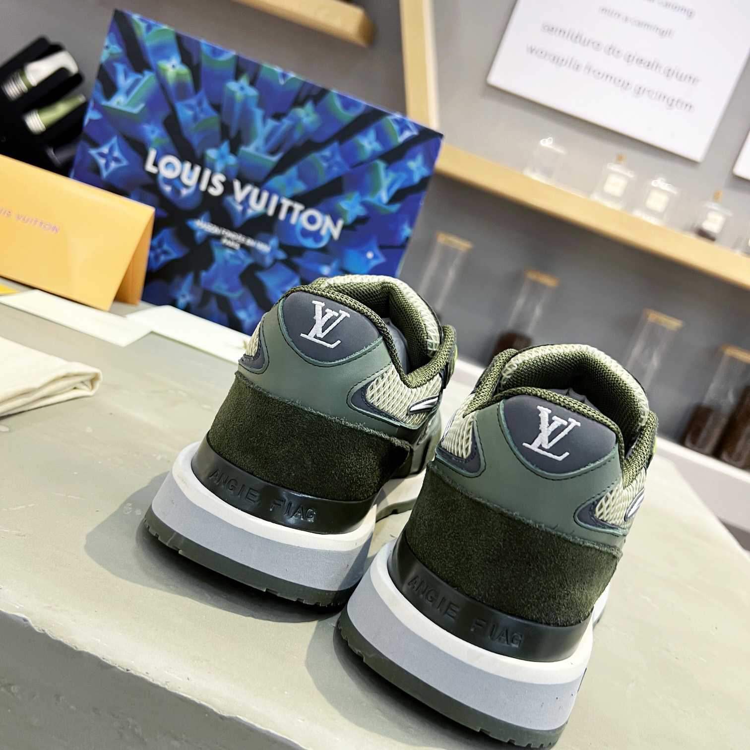 Louis Vuitton Run Away Sneaker   (upon uk size) - EUR FASHION