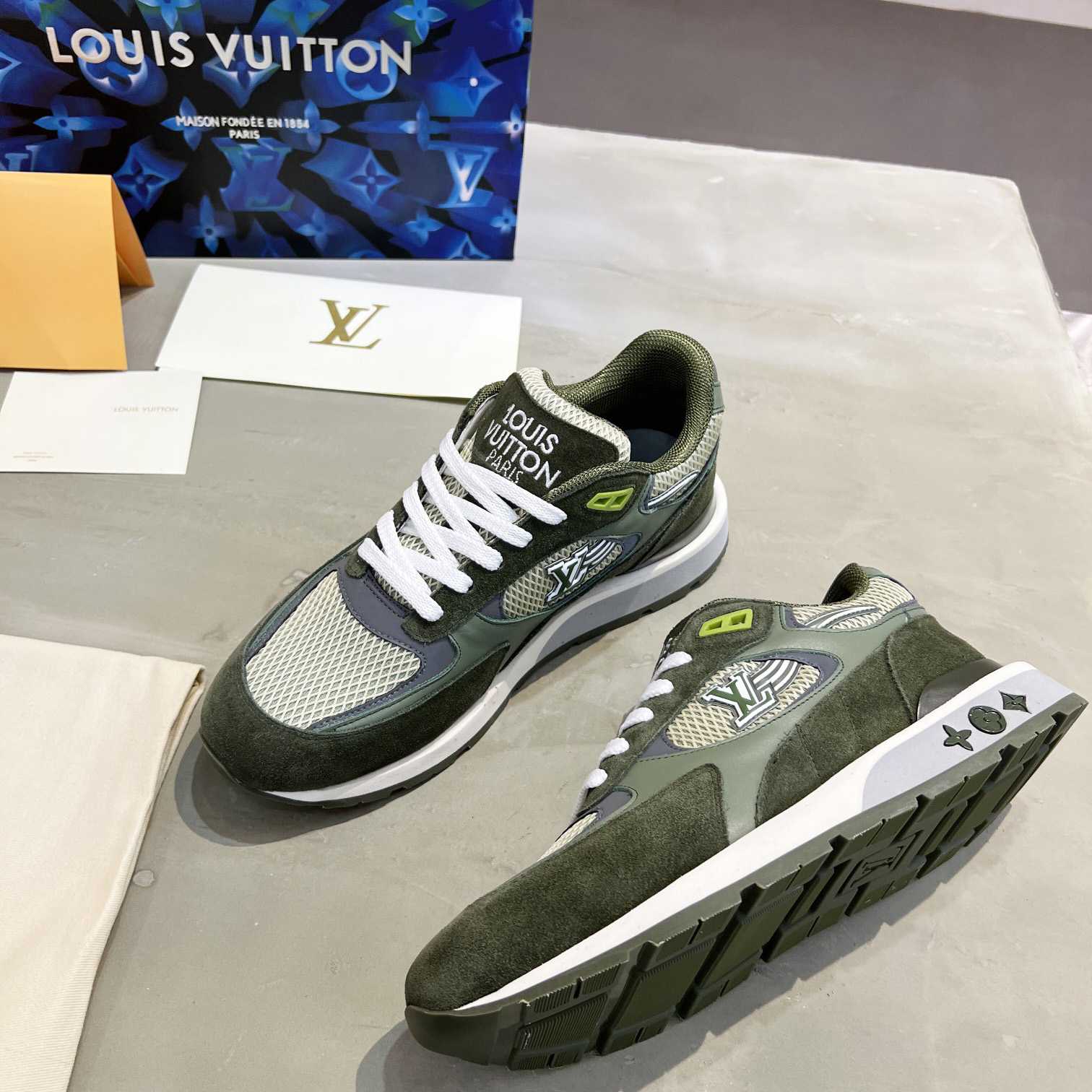 Louis Vuitton Run Away Sneaker   (upon uk size) - EUR FASHION