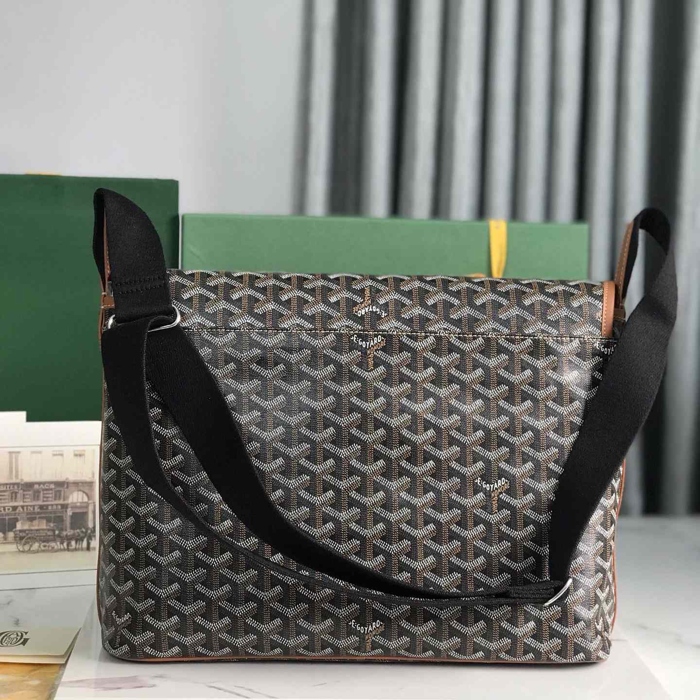 Goyard Capetien MM Messenger Bag   - EUR FASHION