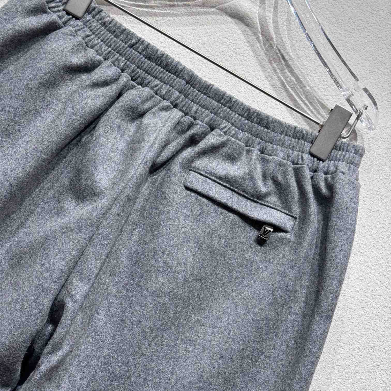 Louis Vuitton Tailored Technical Wool Track Pants   1AFXX3 - EUR FASHION