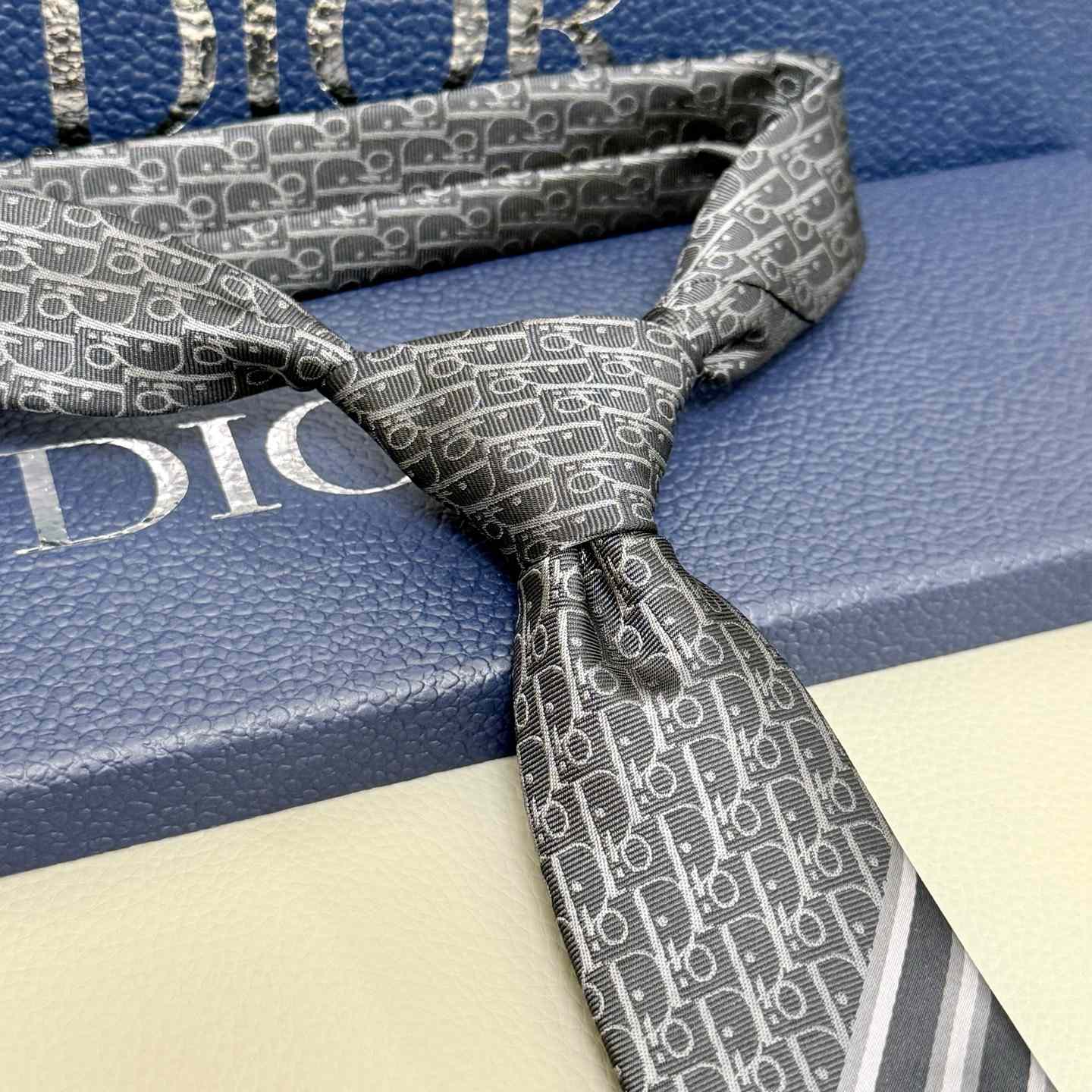 Dior Striped Dior Oblique Tie - EUR FASHION