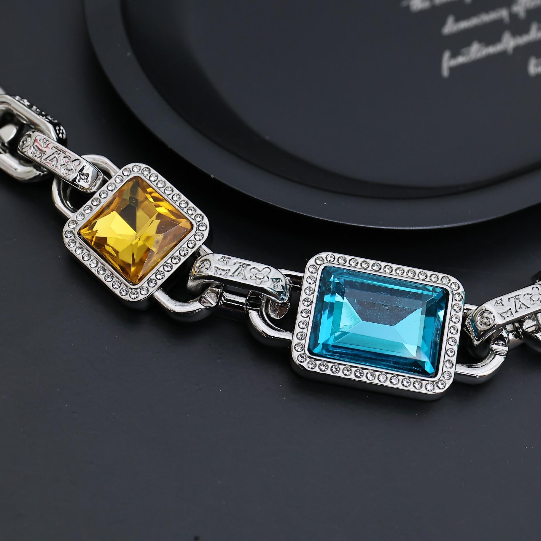 Louis Vuitton Paradise Stone Necklace   - EUR FASHION