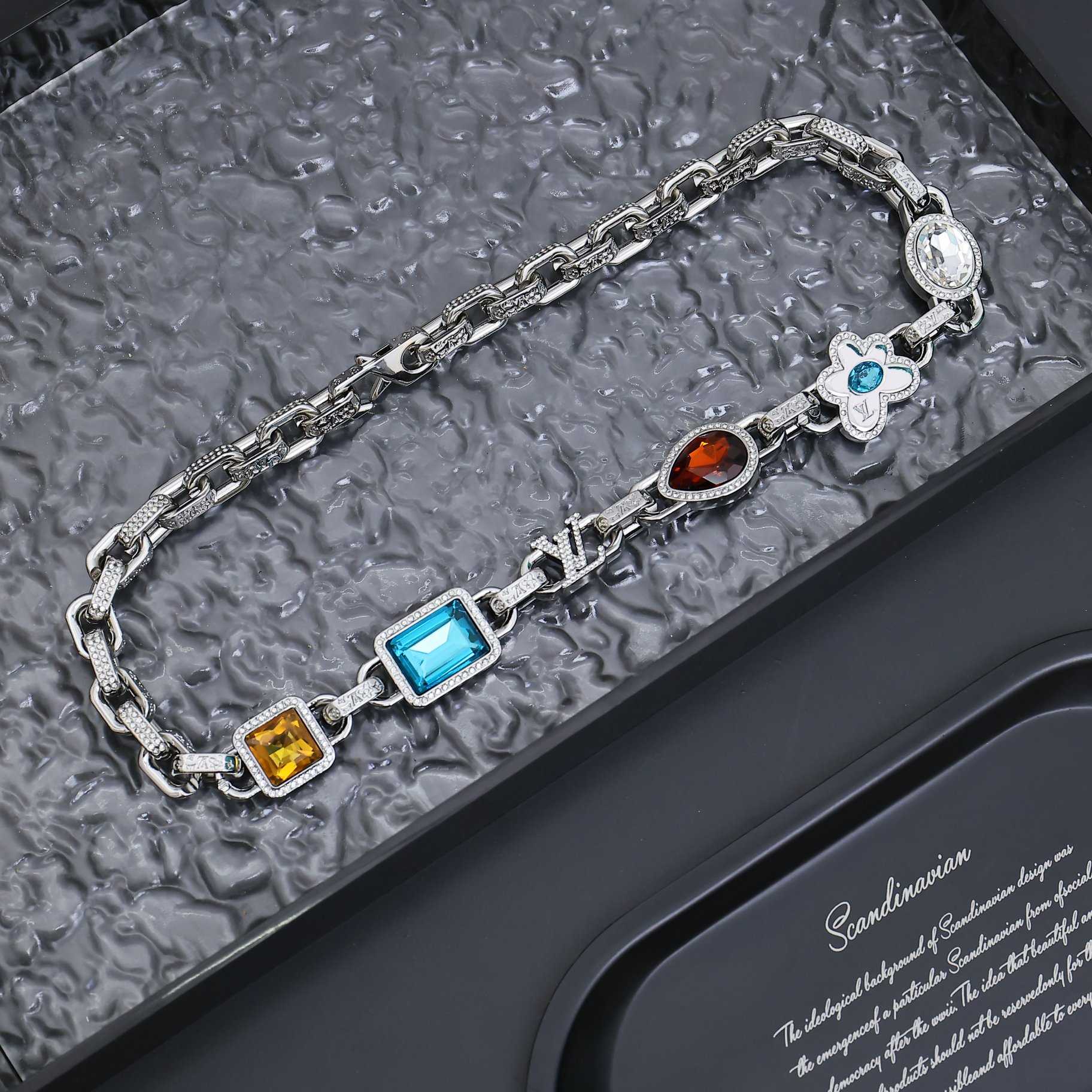 Louis Vuitton Paradise Stone Necklace   - EUR FASHION