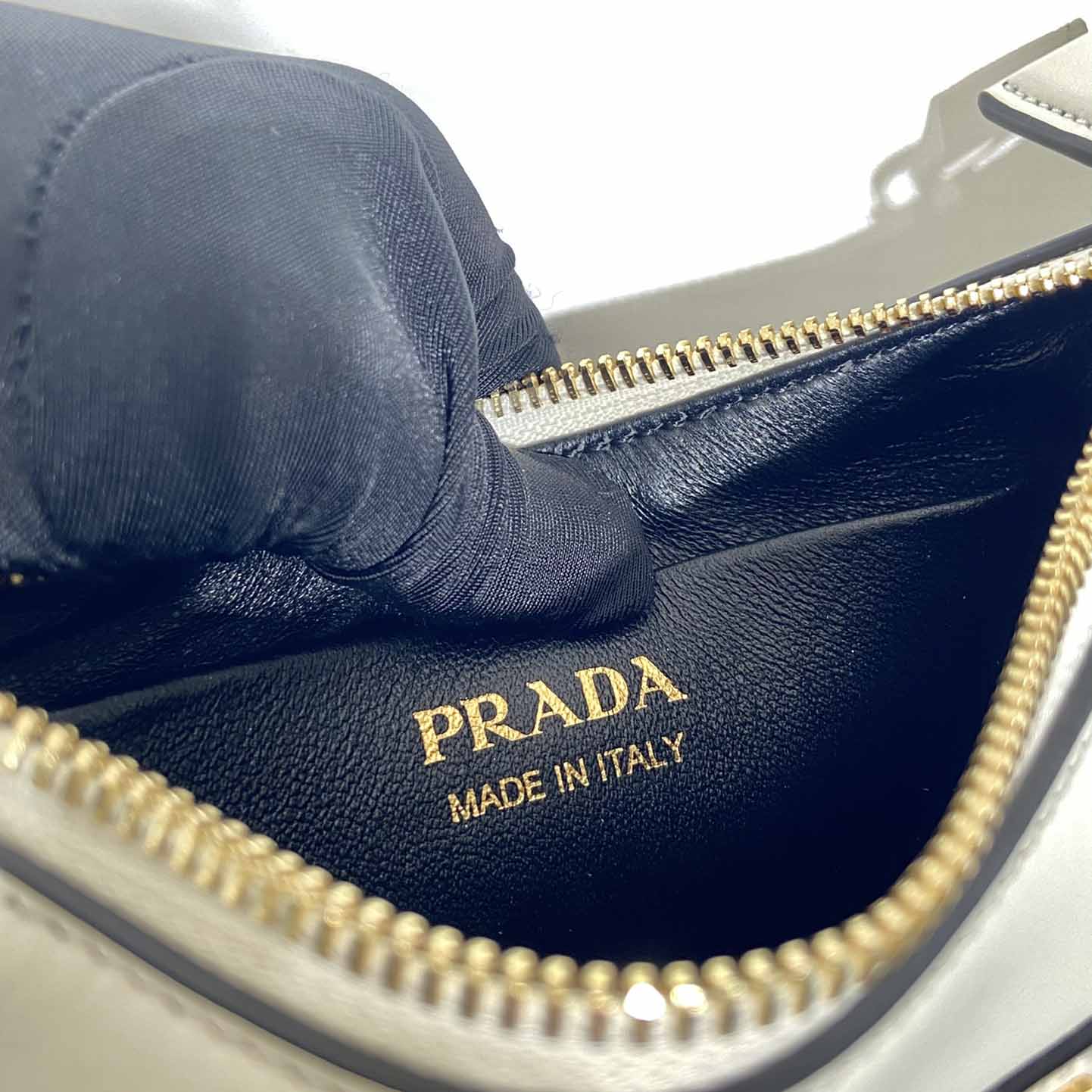 Prada Arqué Small Leather Shoulder Bag - EUR FASHION