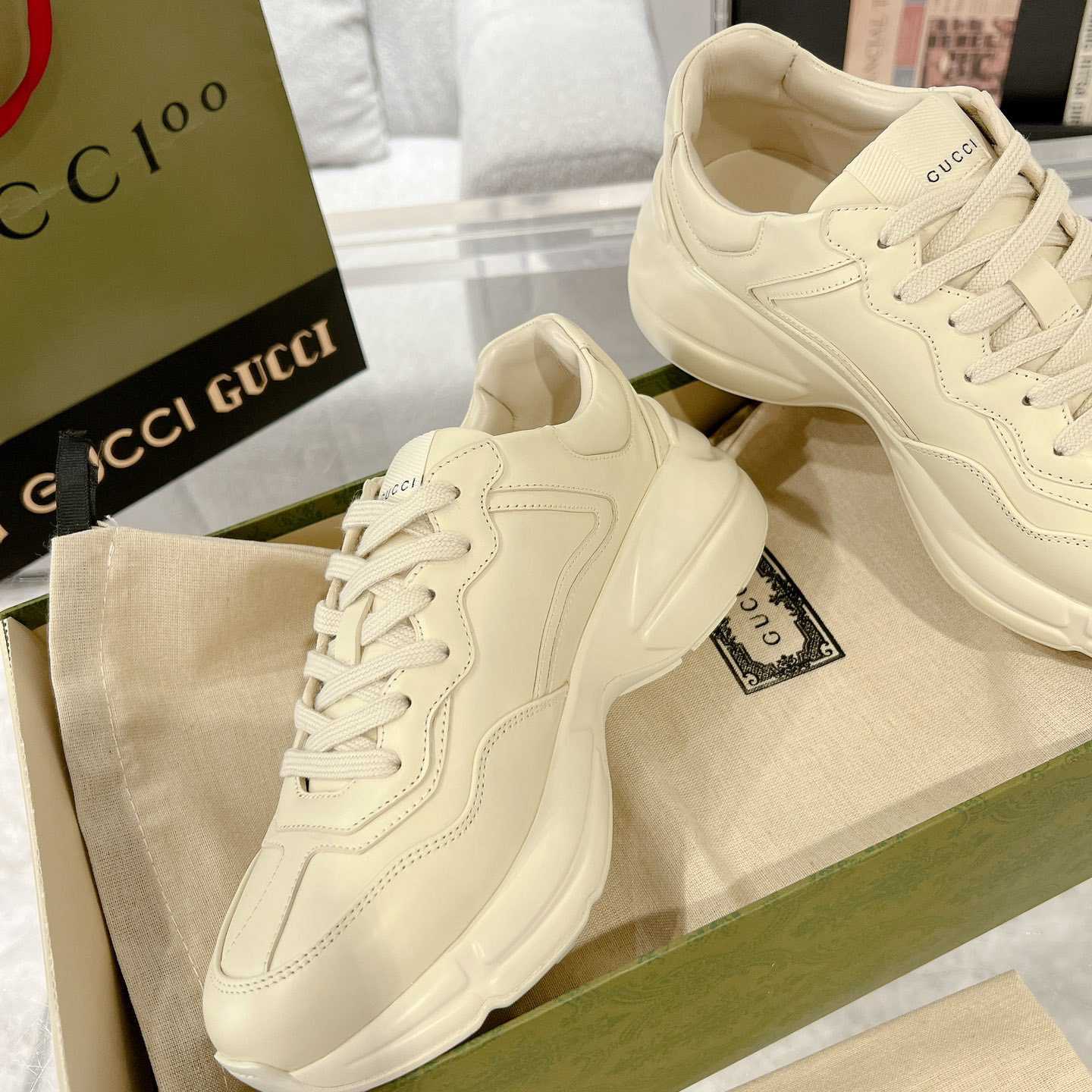 Gucci Rhyton Logo Ivory Leather Sneaker - EUR FASHION
