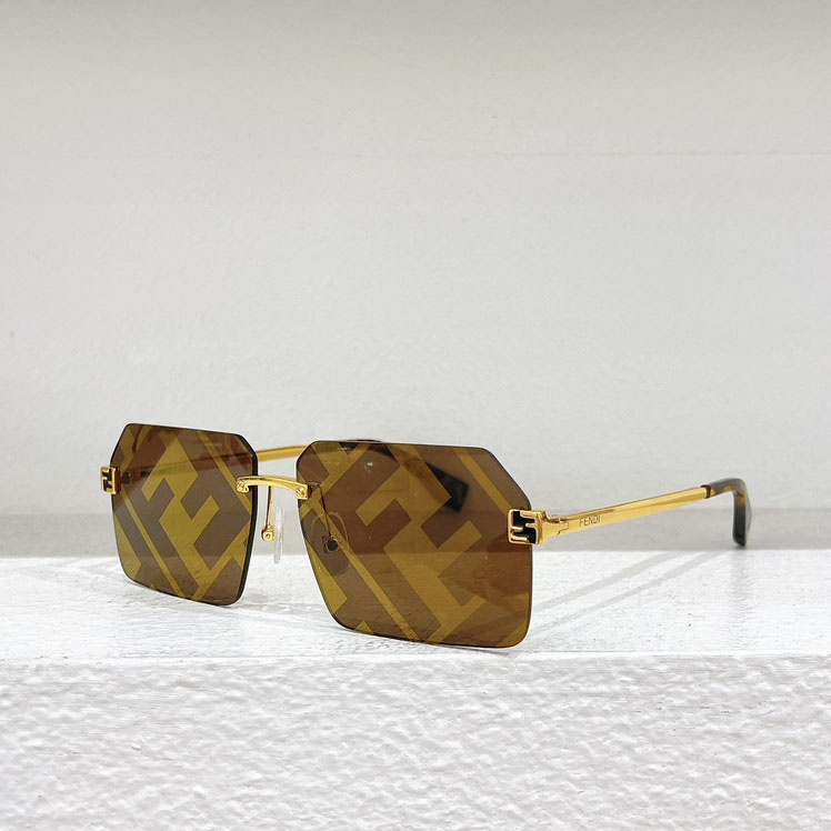 Fendi Sky Fashion Show Sunglasses  FE40043U - EUR FASHION