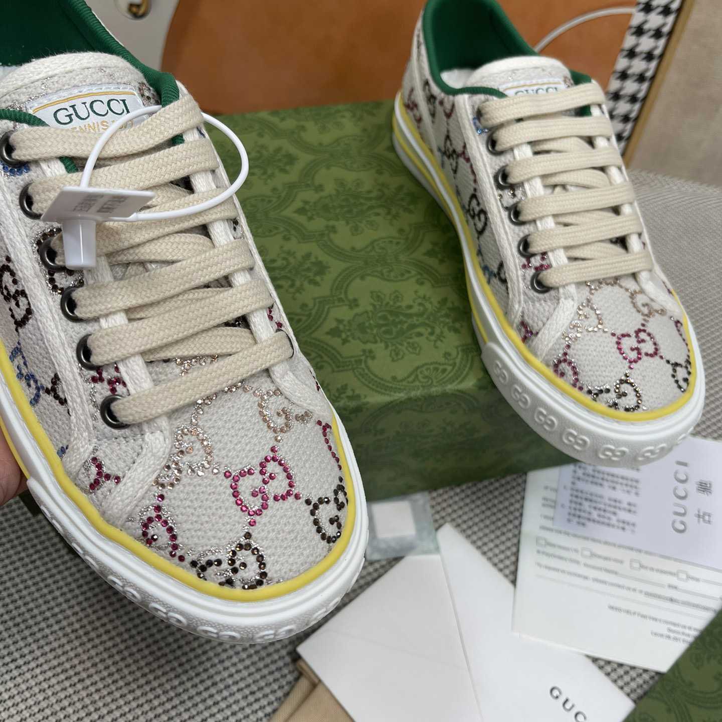 Gucci Crystal Low Top Sneakers  - EUR FASHION