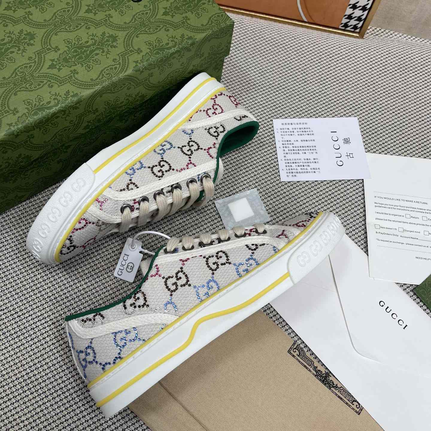 Gucci Crystal Low Top Sneakers  - EUR FASHION