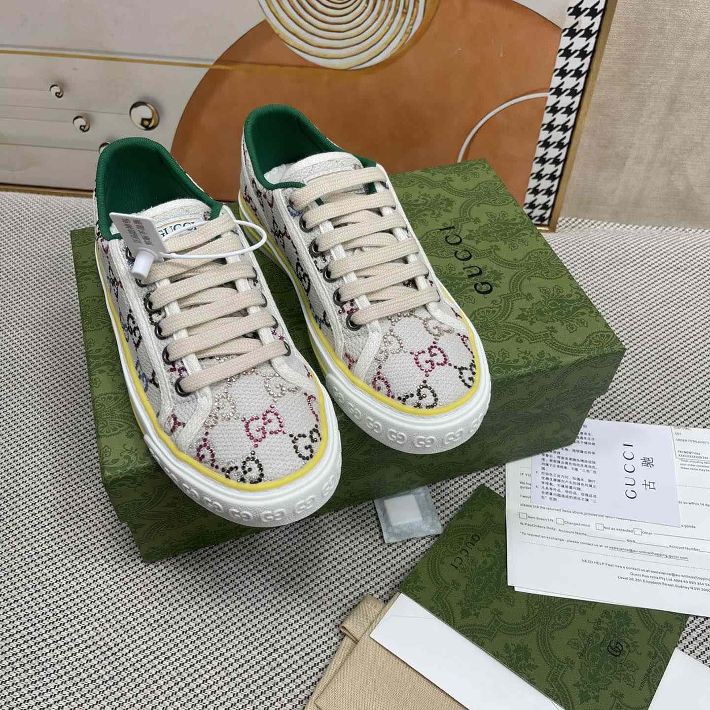 Gucci Crystal Low Top Sneakers  - EUR FASHION