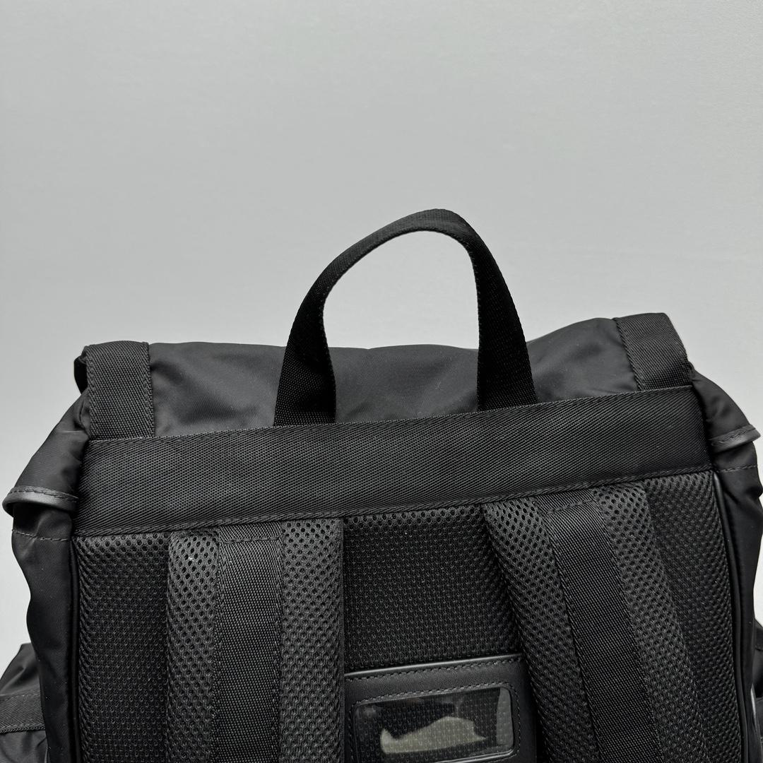 Maison Margiela Black High Tech XL Backpack - EUR FASHION